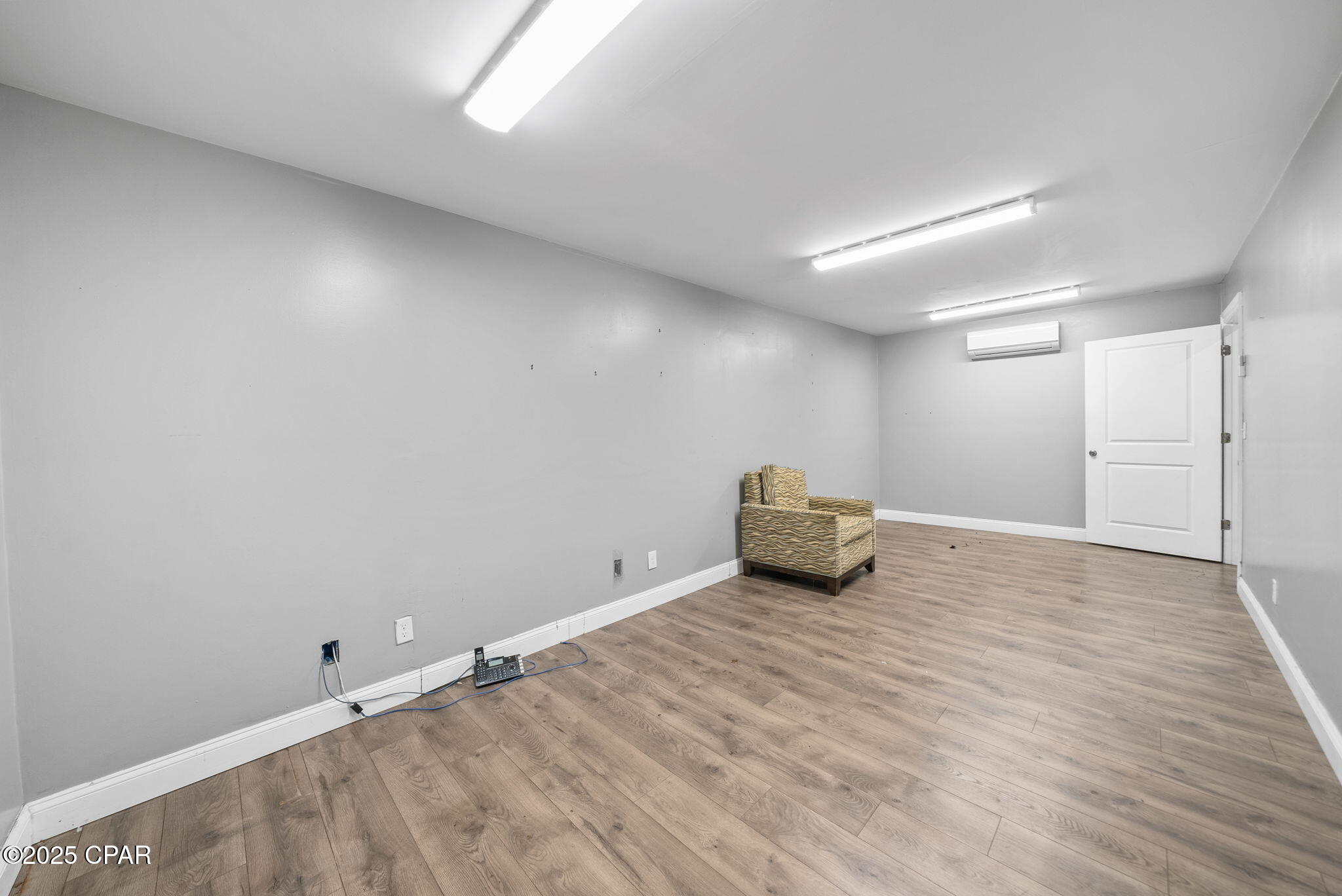 [No Recorded Subdiv] - Commercial Sale