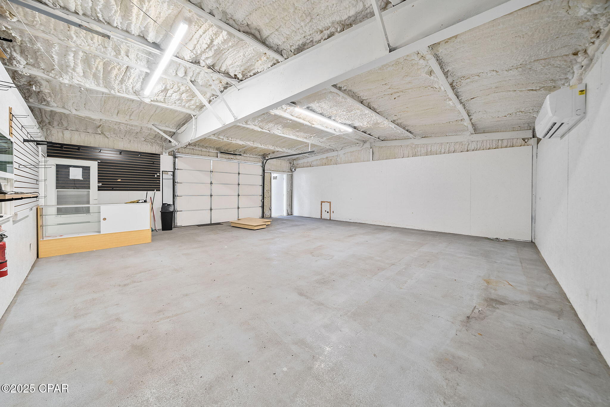 [No Recorded Subdiv] - Commercial Sale