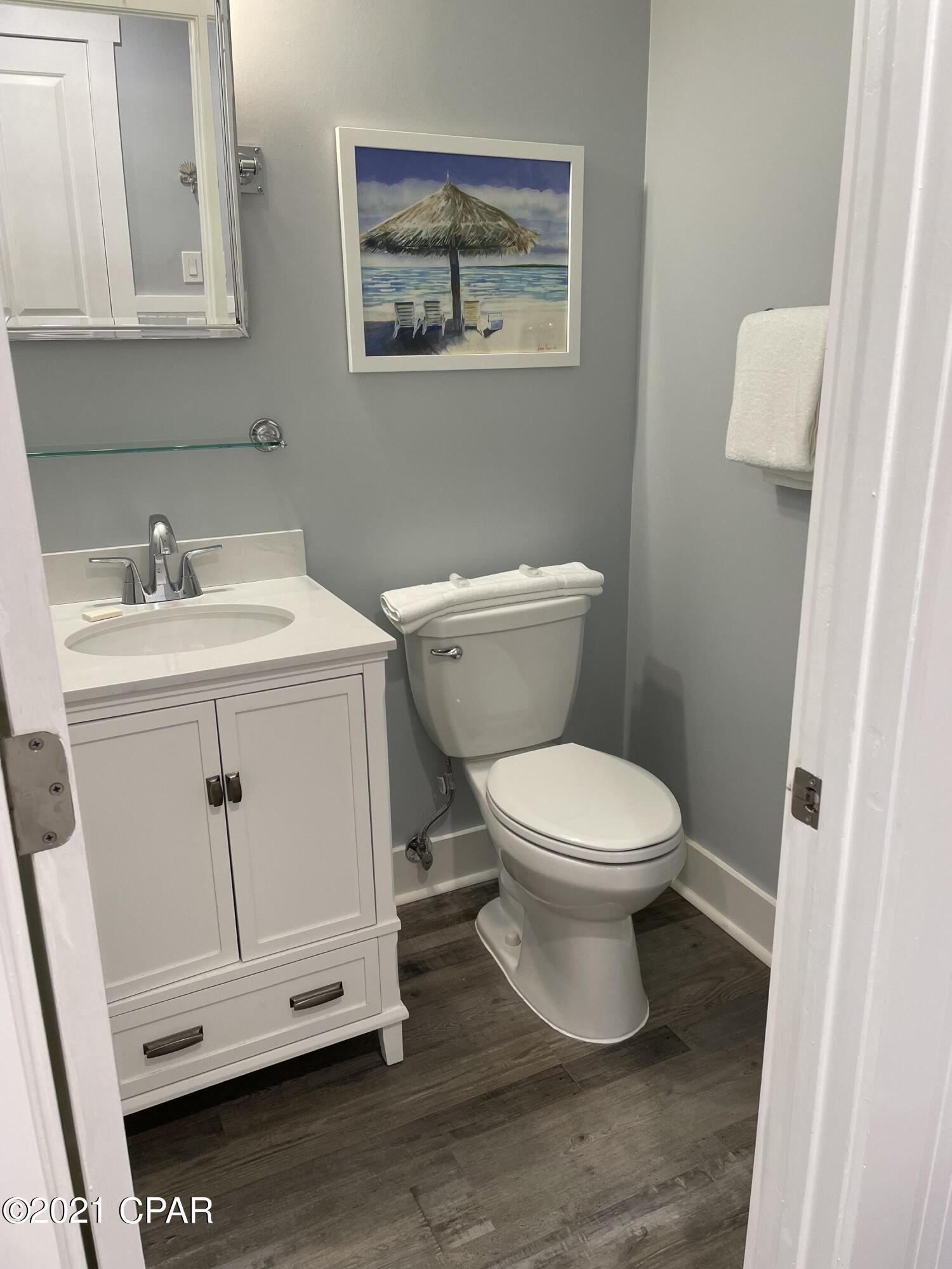 Edgewater Golf Villas V-B - Residential