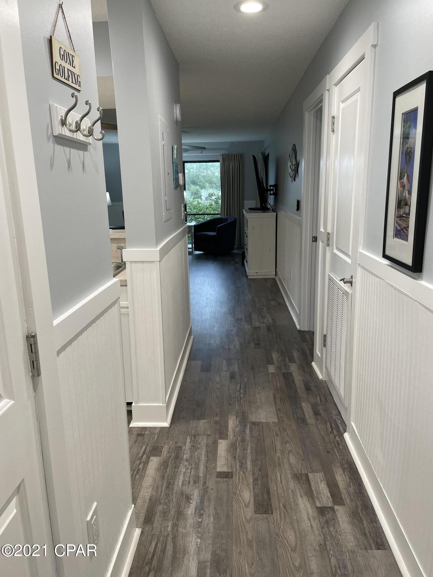 Edgewater Golf Villas V-B - Residential