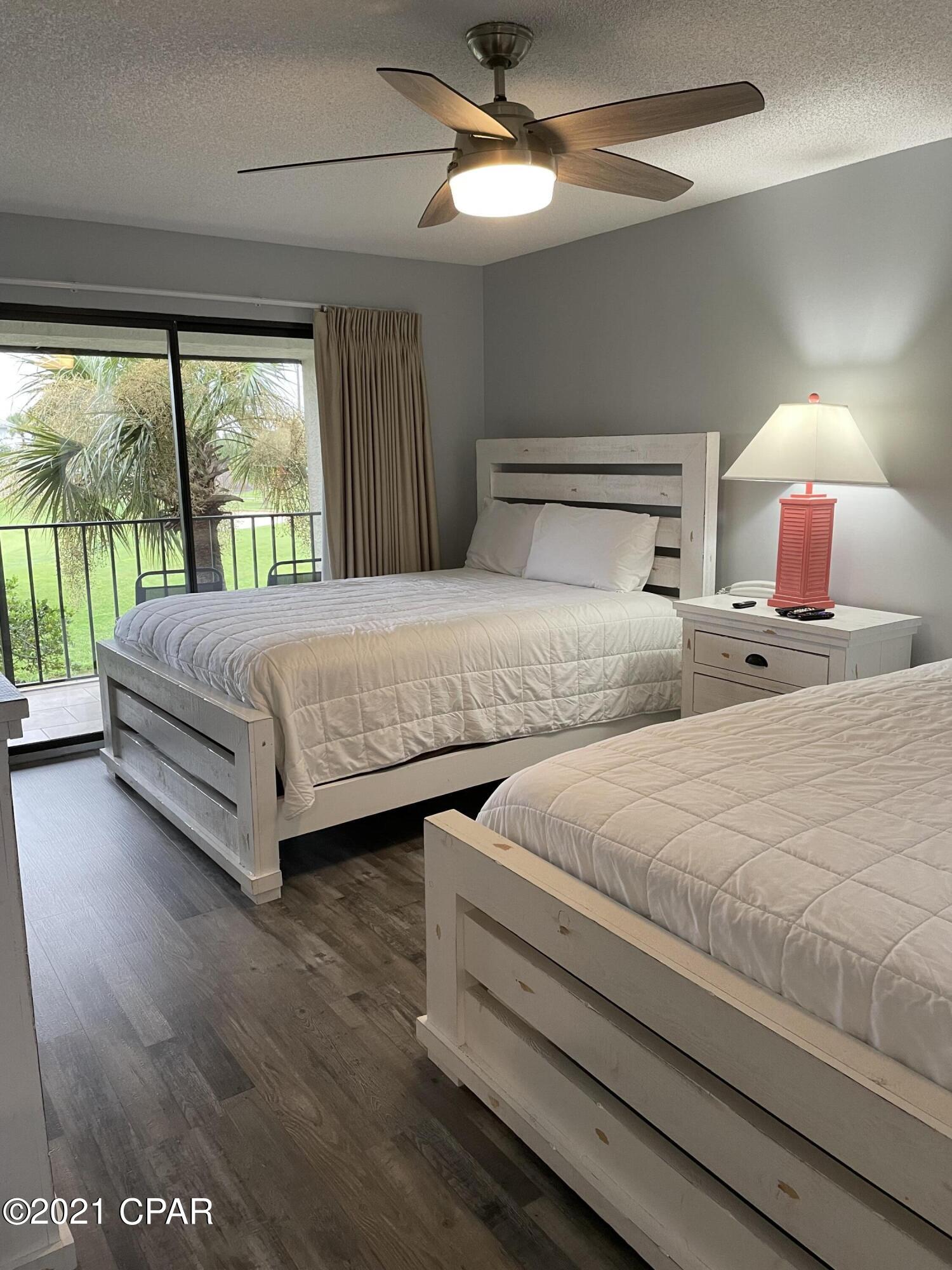 Edgewater Golf Villas V-B - Residential