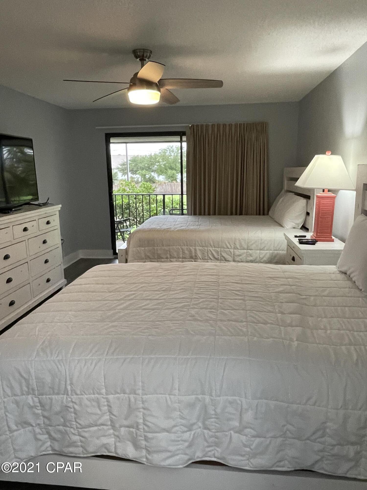 Edgewater Golf Villas V-B - Residential