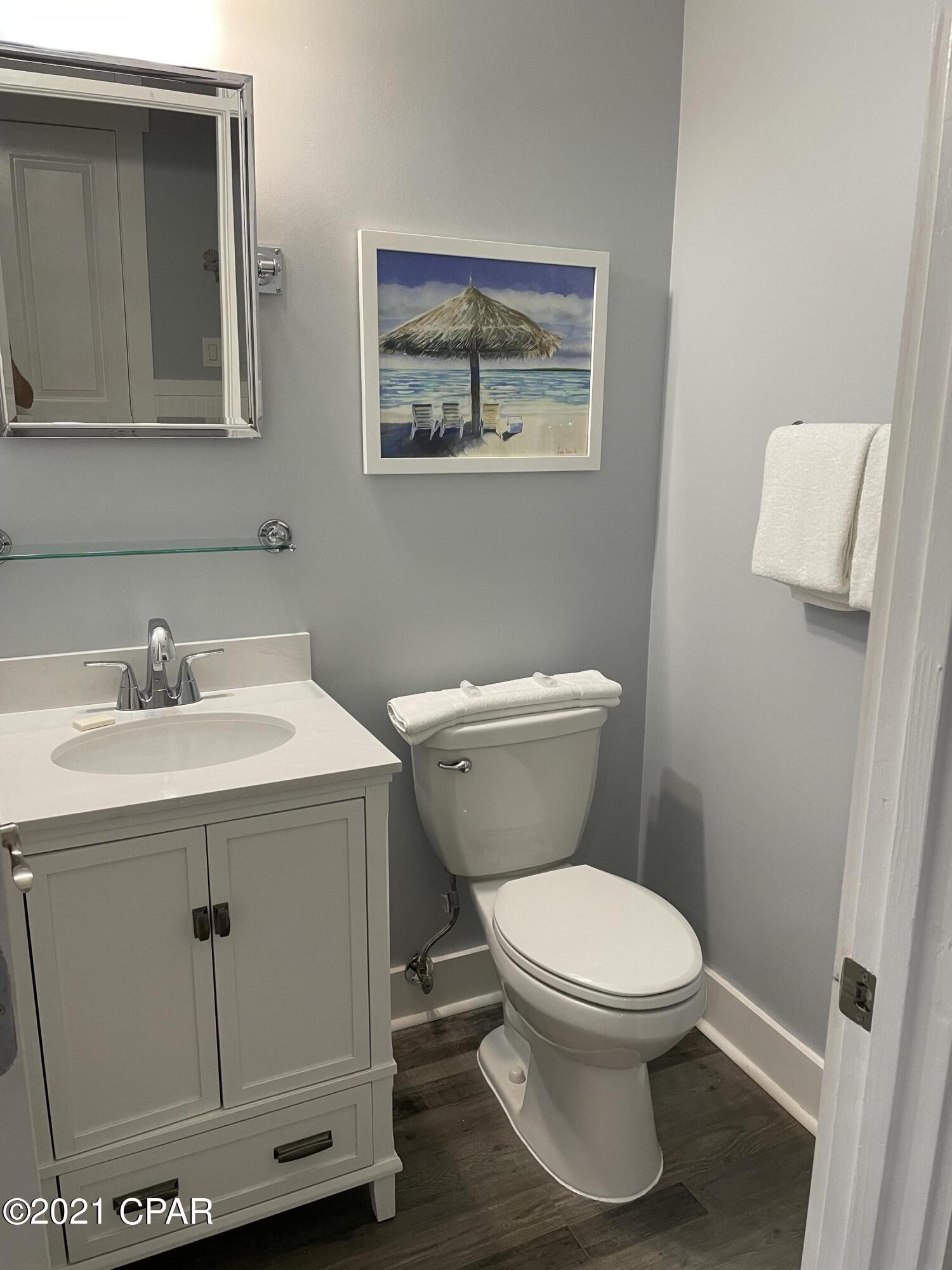 Edgewater Golf Villas V-B - Residential