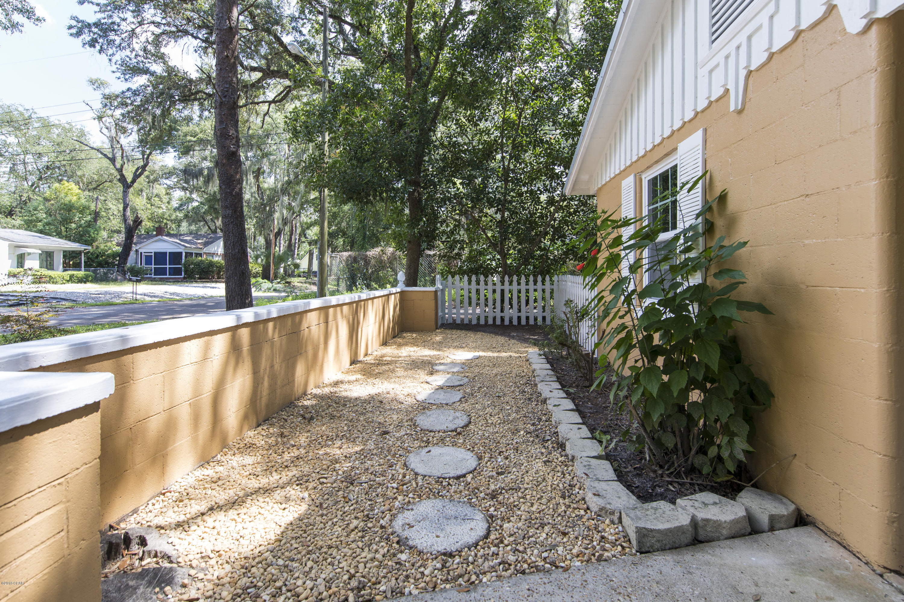 Sudduths 1st Add - Residential