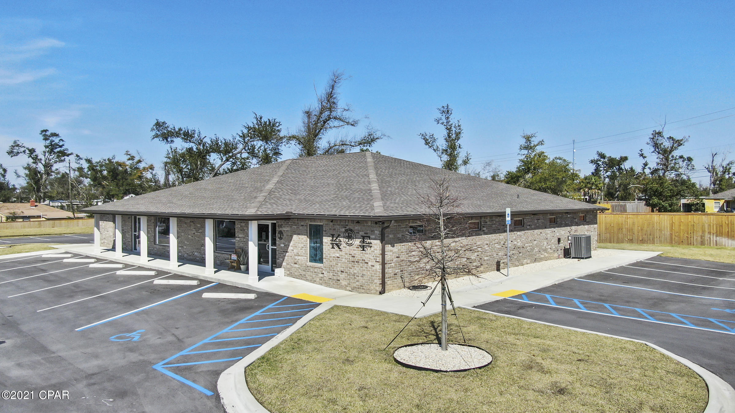 Sudduths 1st Add - Commercial Lease