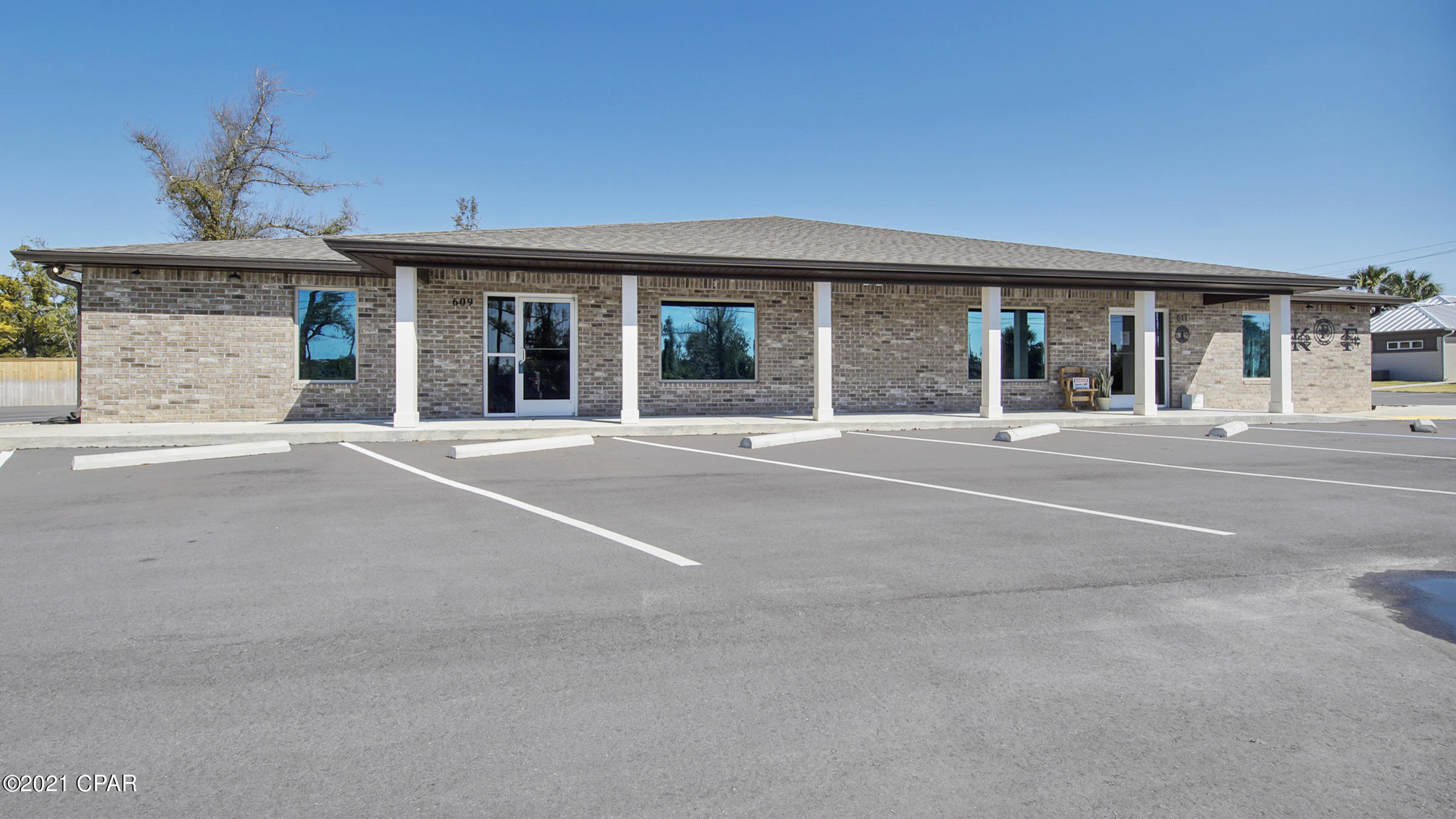 Sudduths 1st Add - Commercial Lease