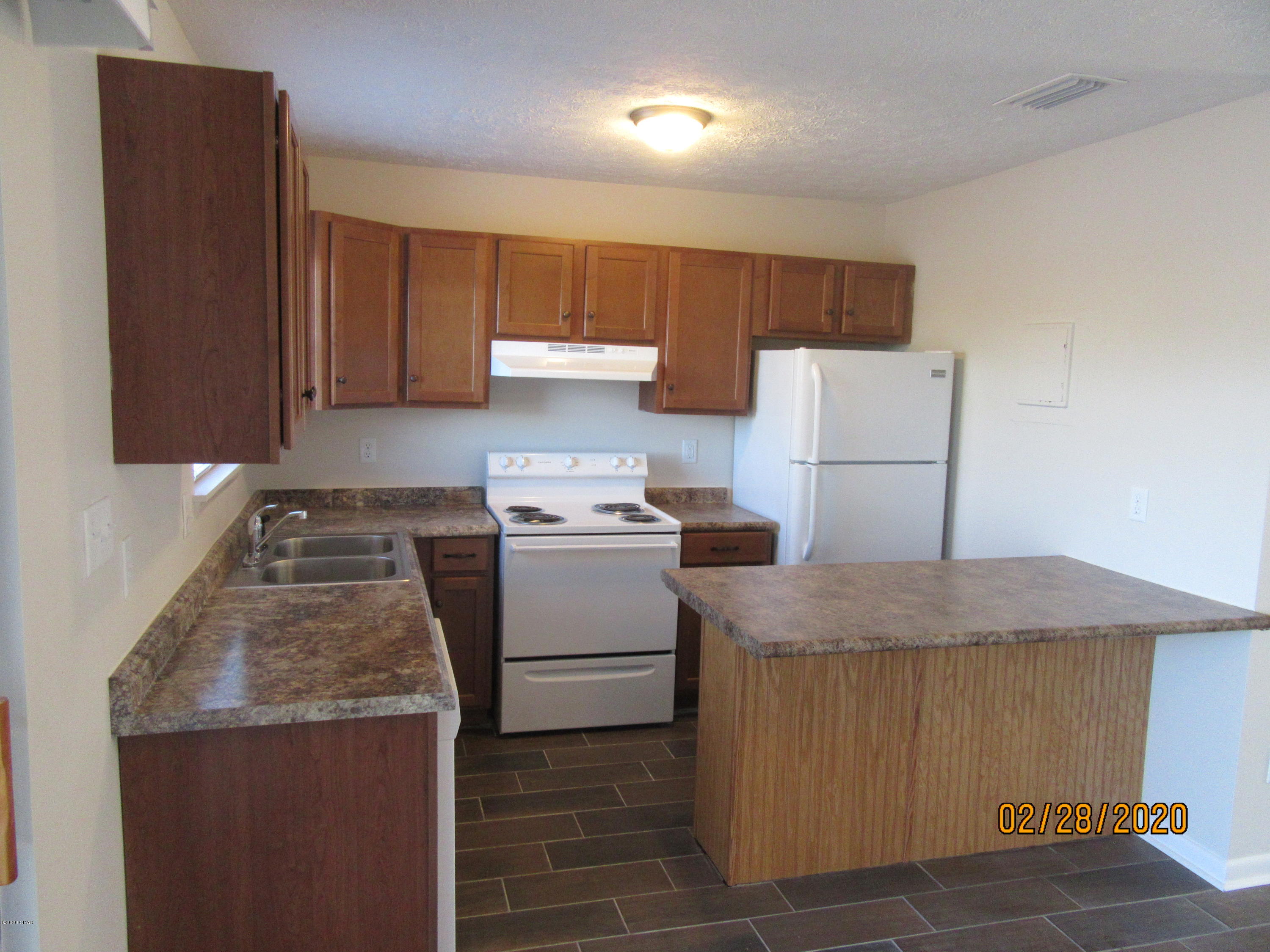 [No Recorded Subdiv] - Residential Lease