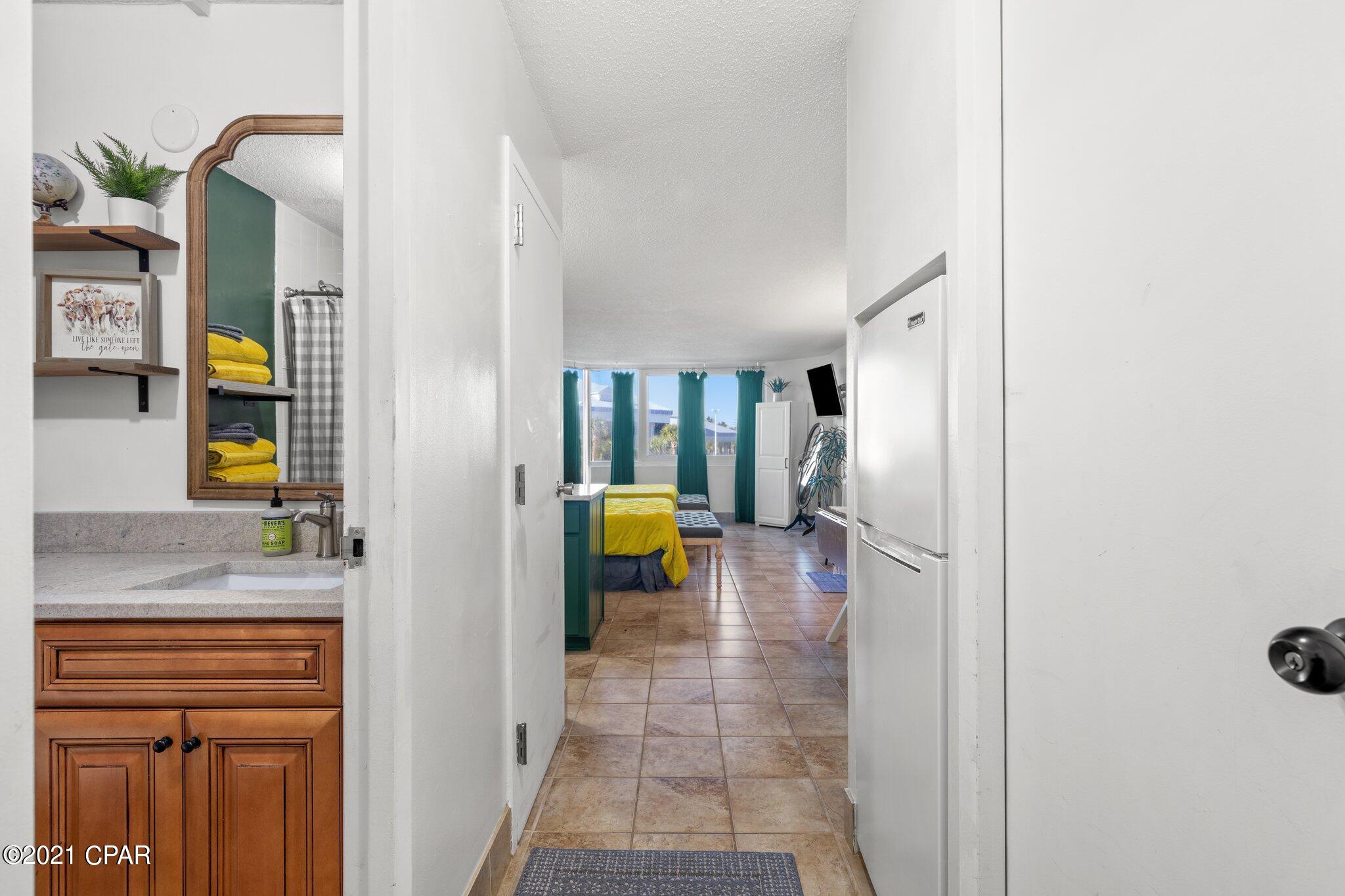 Top Of The Gulf Condo. - Residential