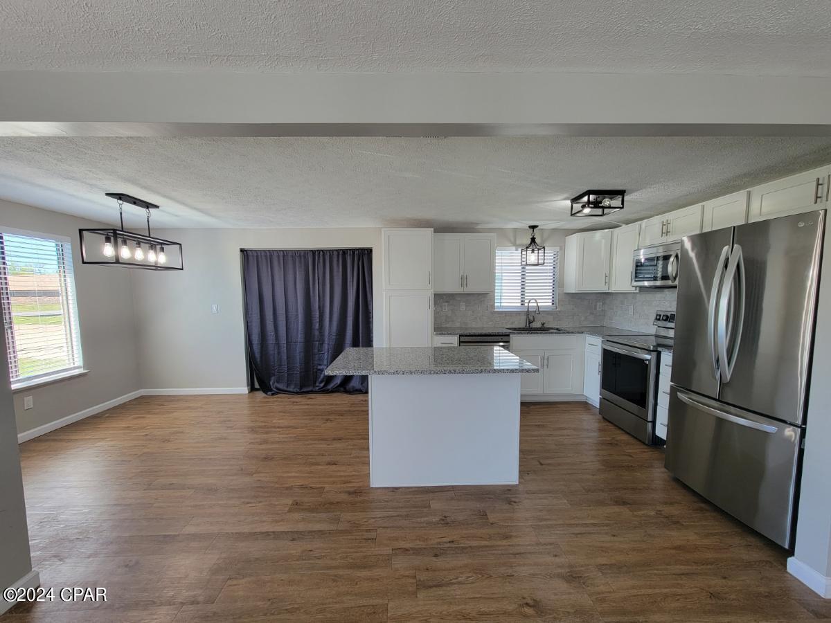 [No Recorded Subdiv] - Residential Lease