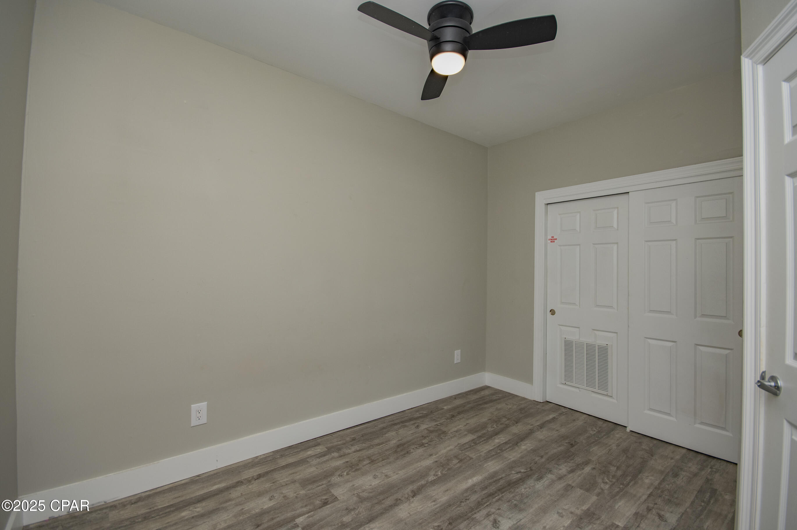 Reviera Beach Villas - Residential