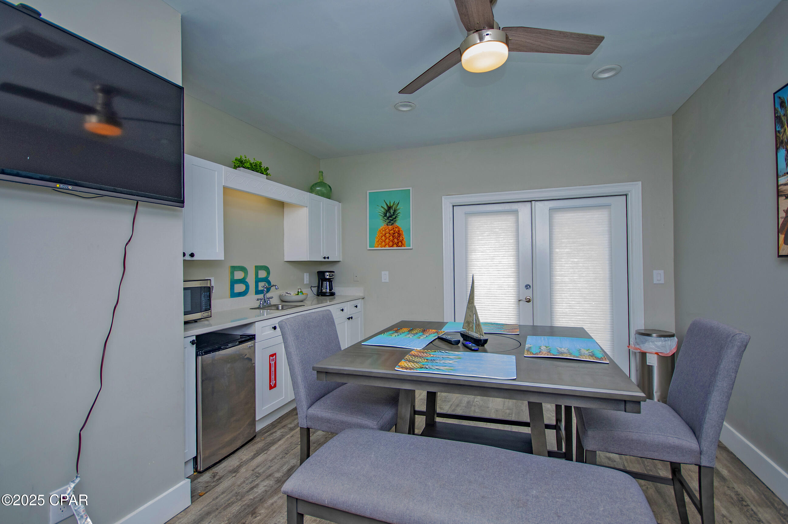 Reviera Beach Villas - Residential