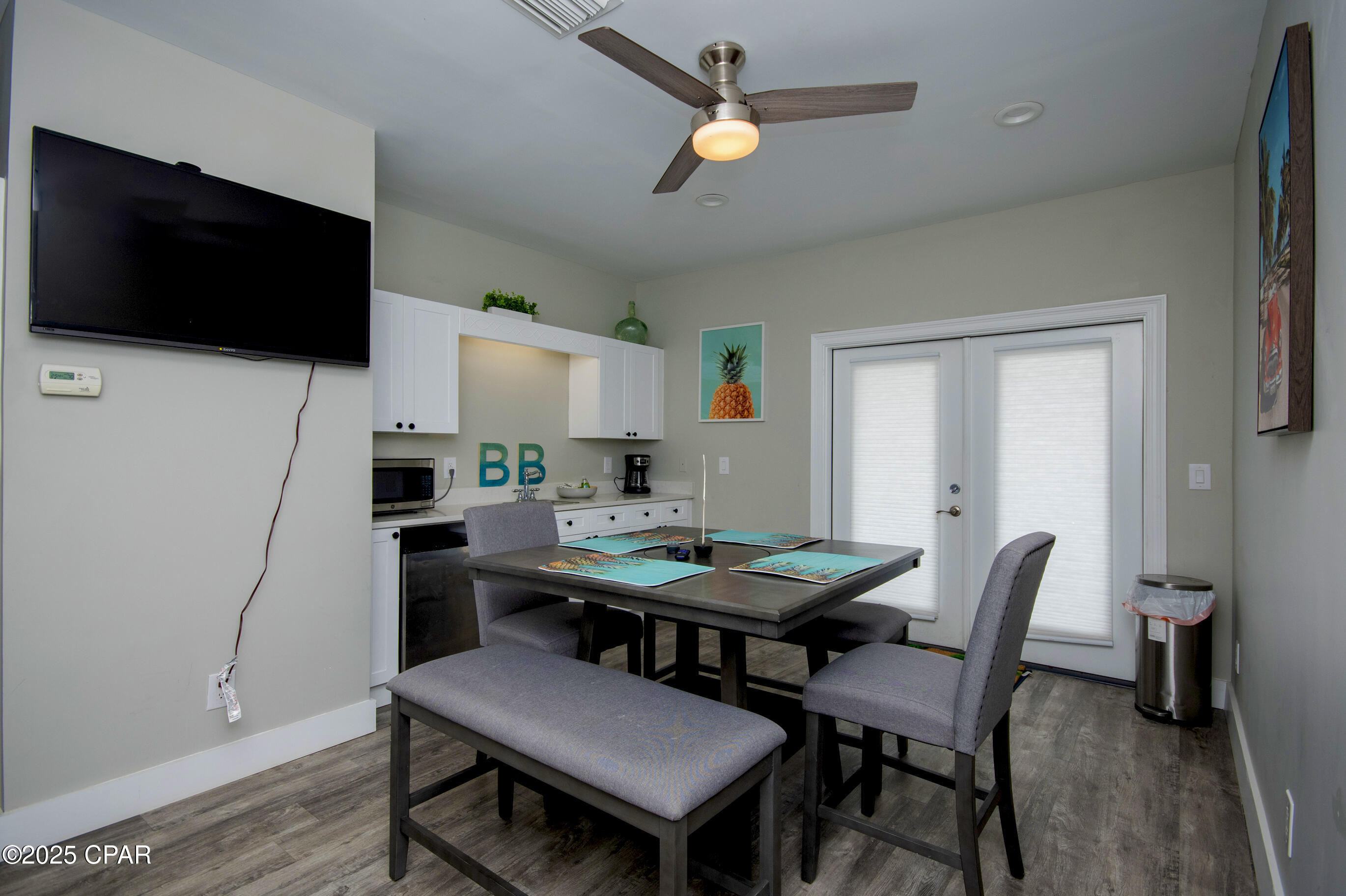 Reviera Beach Villas - Residential