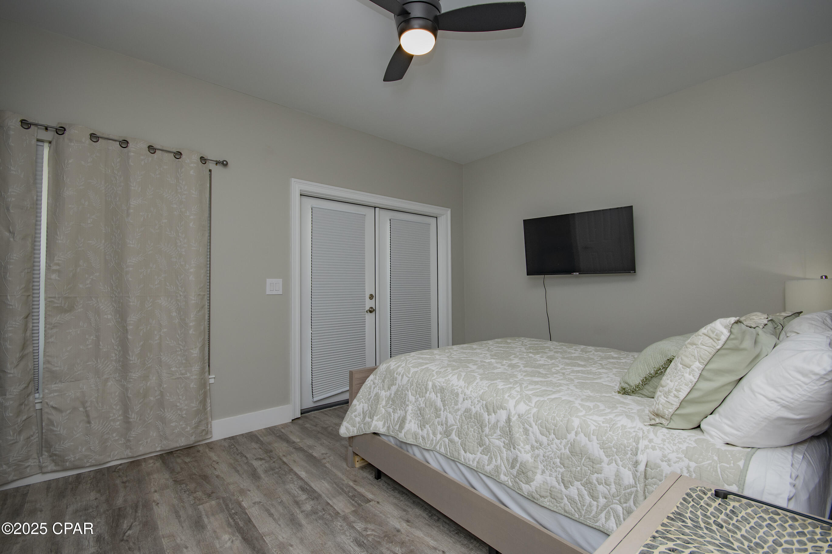 Reviera Beach Villas - Residential