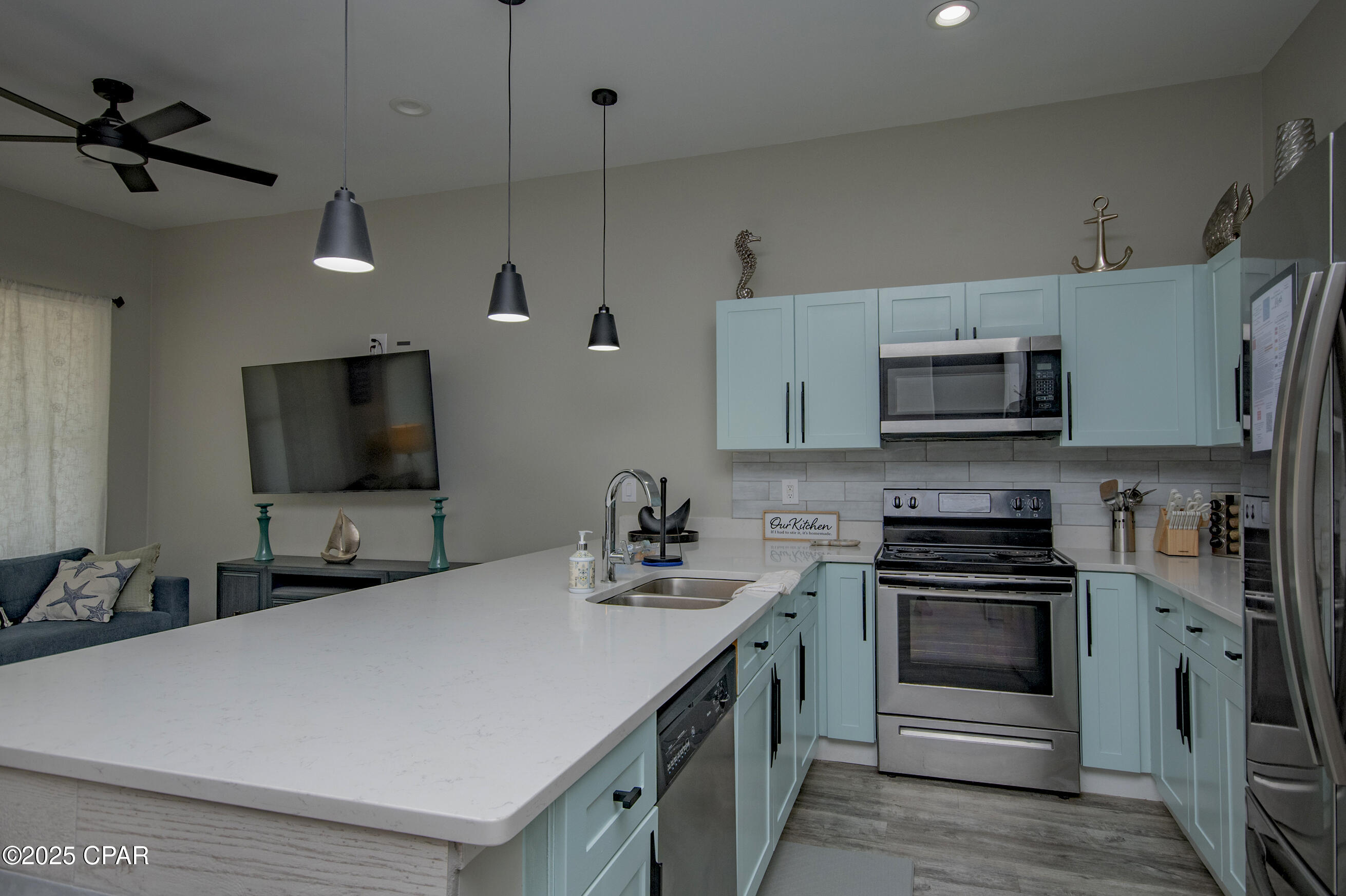 Reviera Beach Villas - Residential