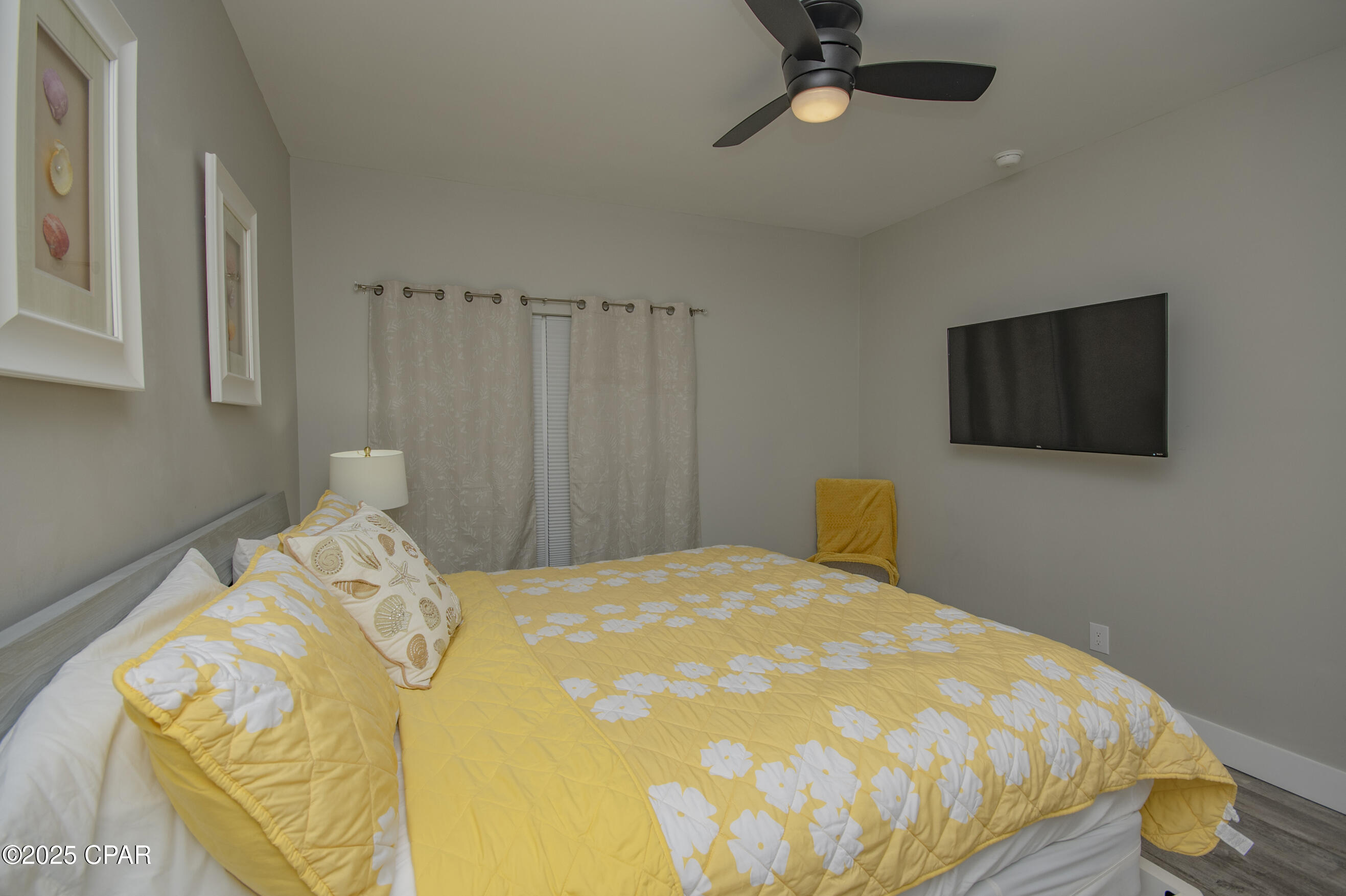 Reviera Beach Villas - Residential