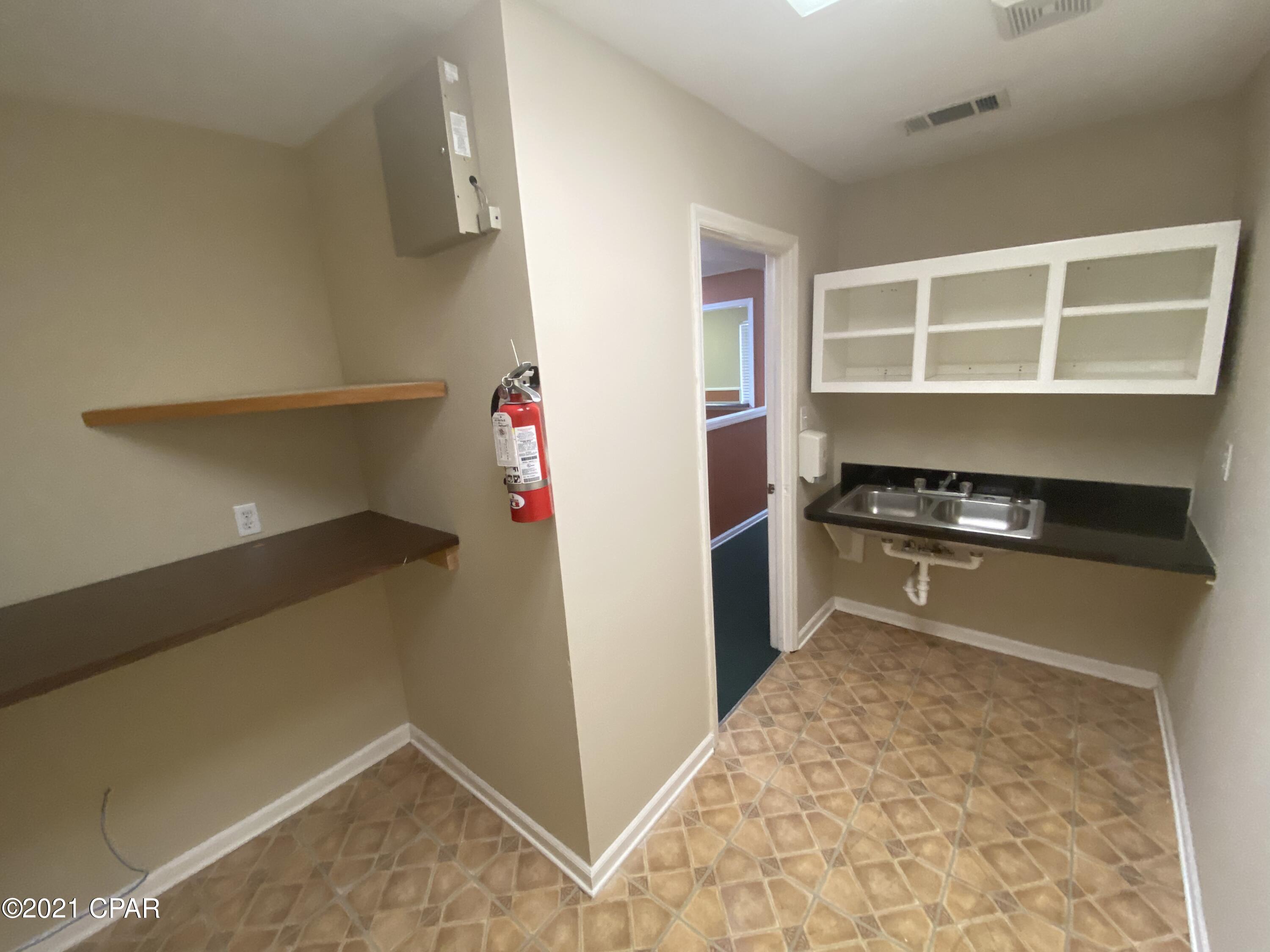 No Named Subdivision - Commercial Lease