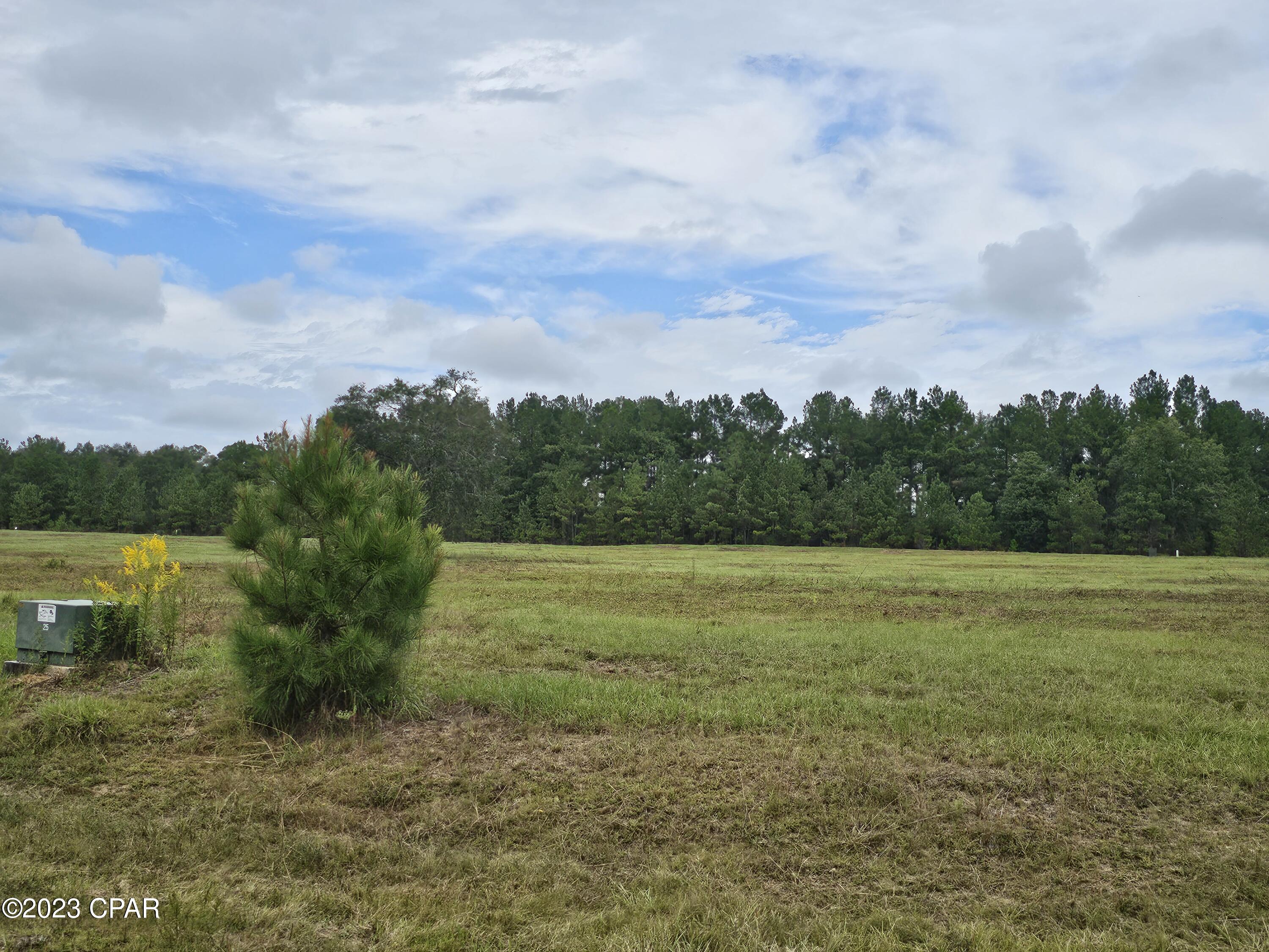 Kiersten Heights - Land