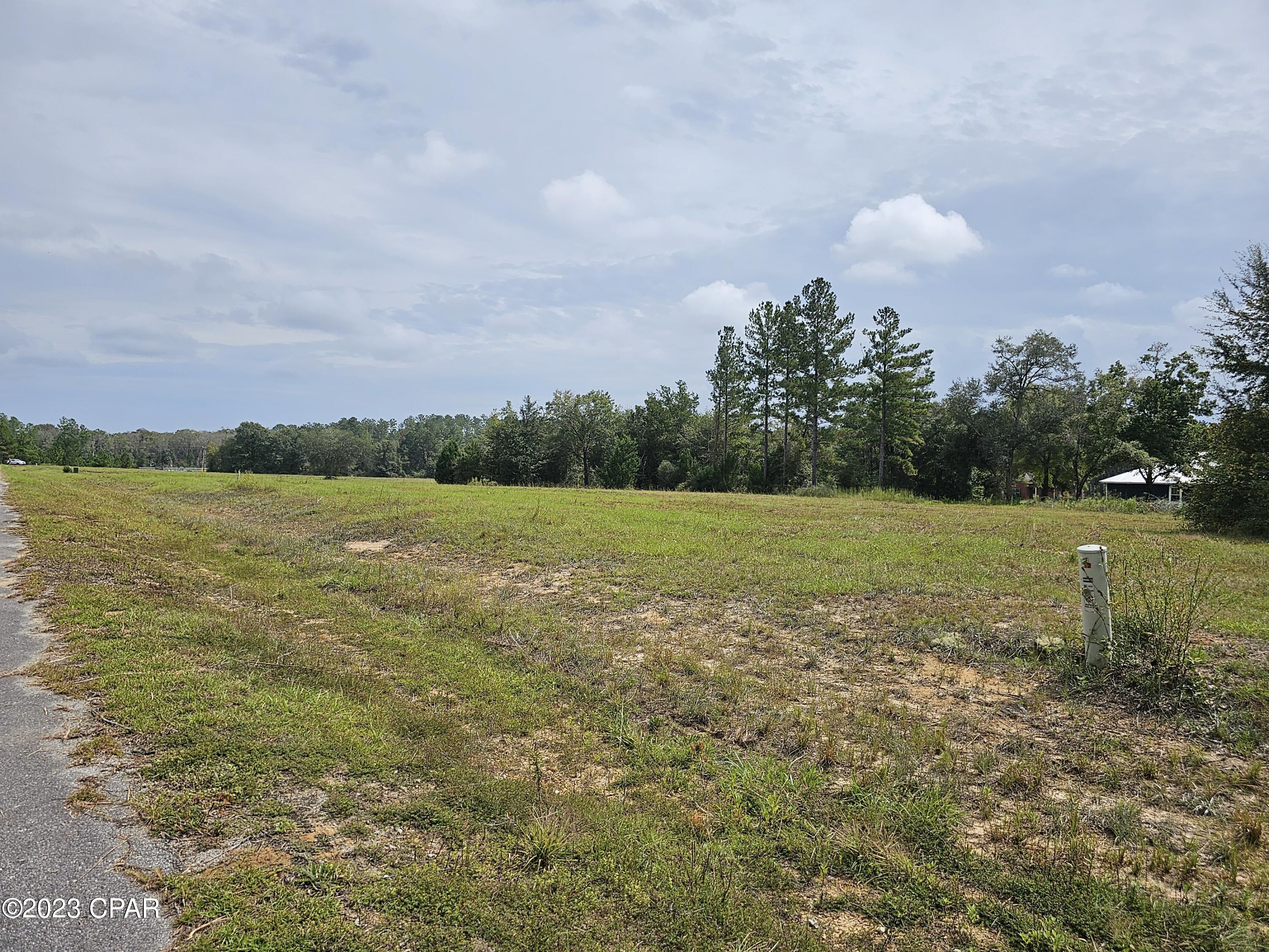 Kiersten Heights - Land