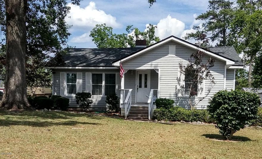 CURRENTLY UNDER CONTRACT, SELLER ACCEPTING BACKUP OFFERS......MOVE IN READY!!   3 bedroom 1.5 bath  Lovely Home.  This house features beautiful original hardwood floors throughout, additional family room, 16'x19' for entertaining, updated kitchen with solid surface countertops and back splash, new shingled roof, new sheetrock ceilings and paint in dining room, living room and bedroom, Fireplace in formal living room, Lots of storage closets, Inside Washer/Dryer hookup, open patio, and nice size back yard.  Make a appointment to see today.