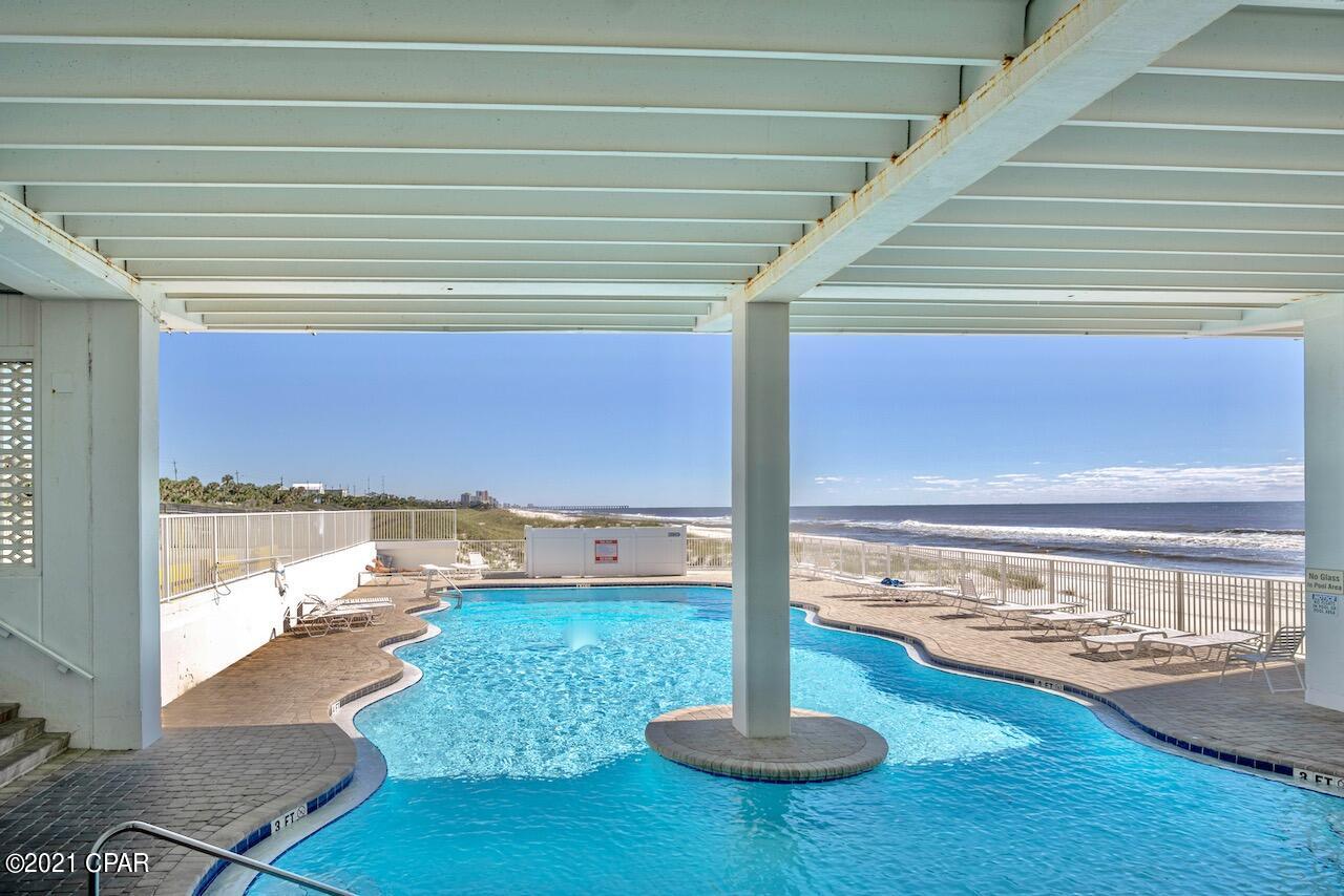 Fontainebleau Terrace - Residential