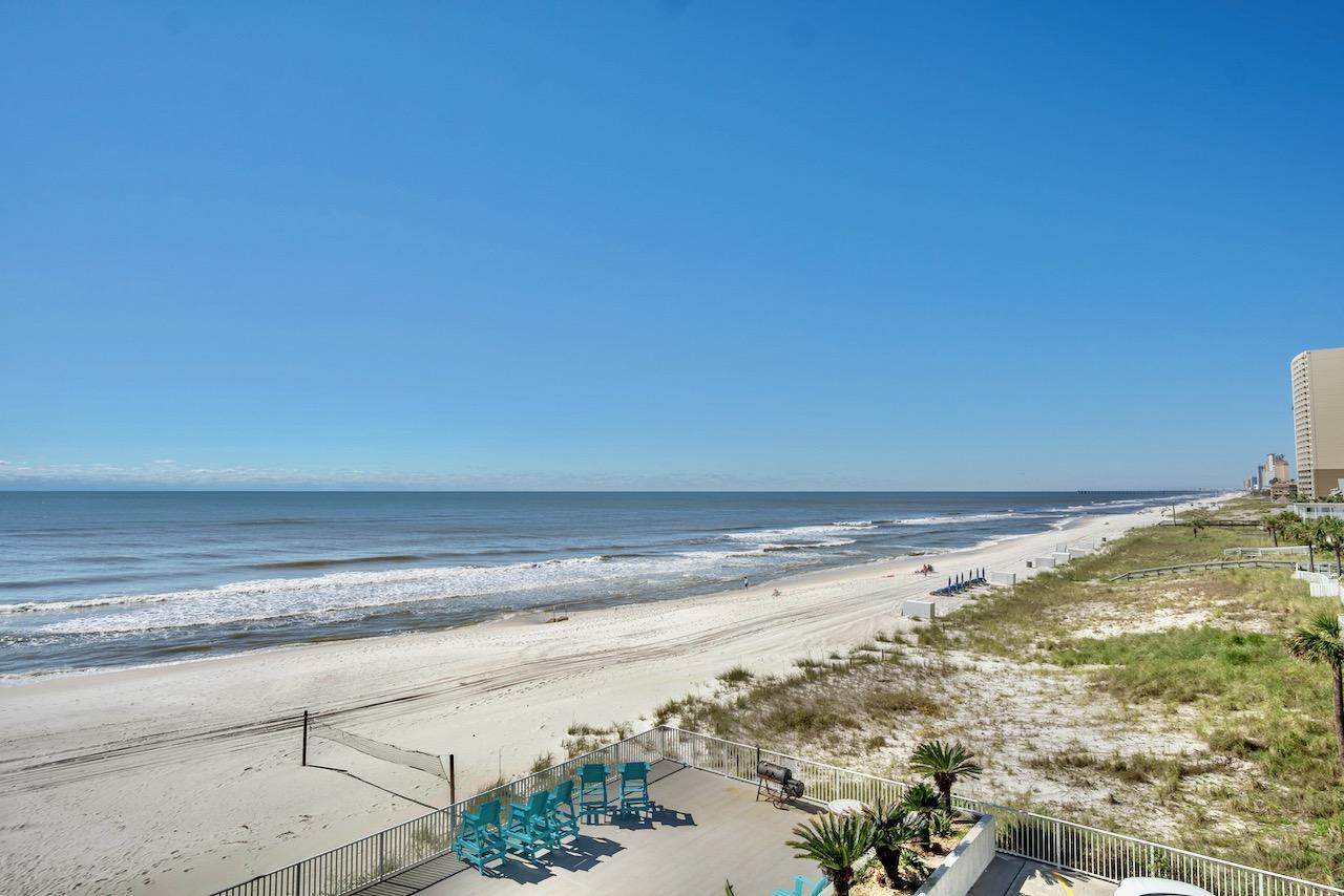 Fontainebleau Terrace - Residential