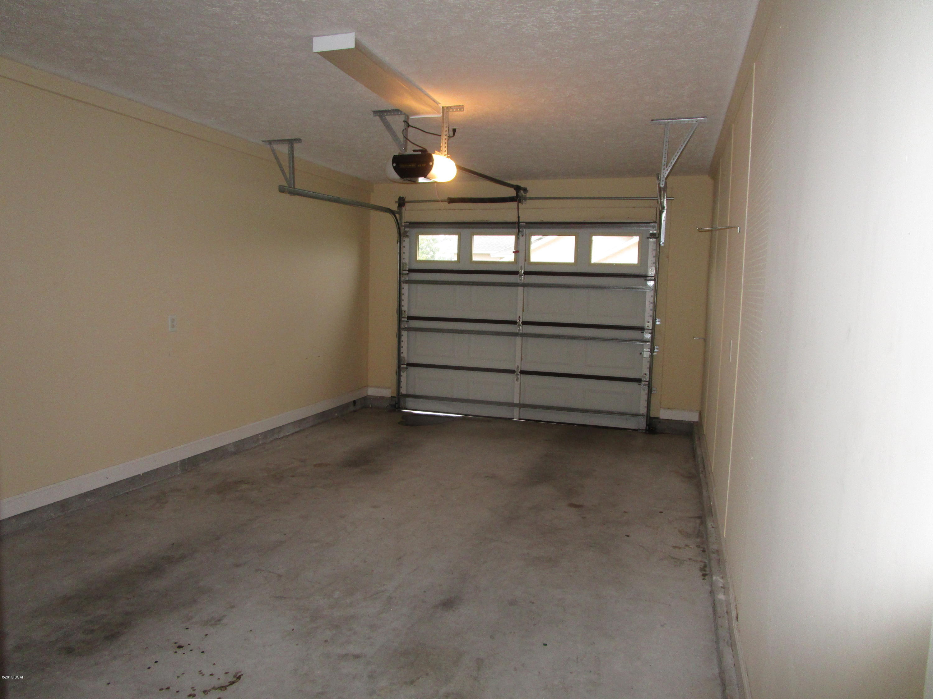 Ashlee Manor - Residential