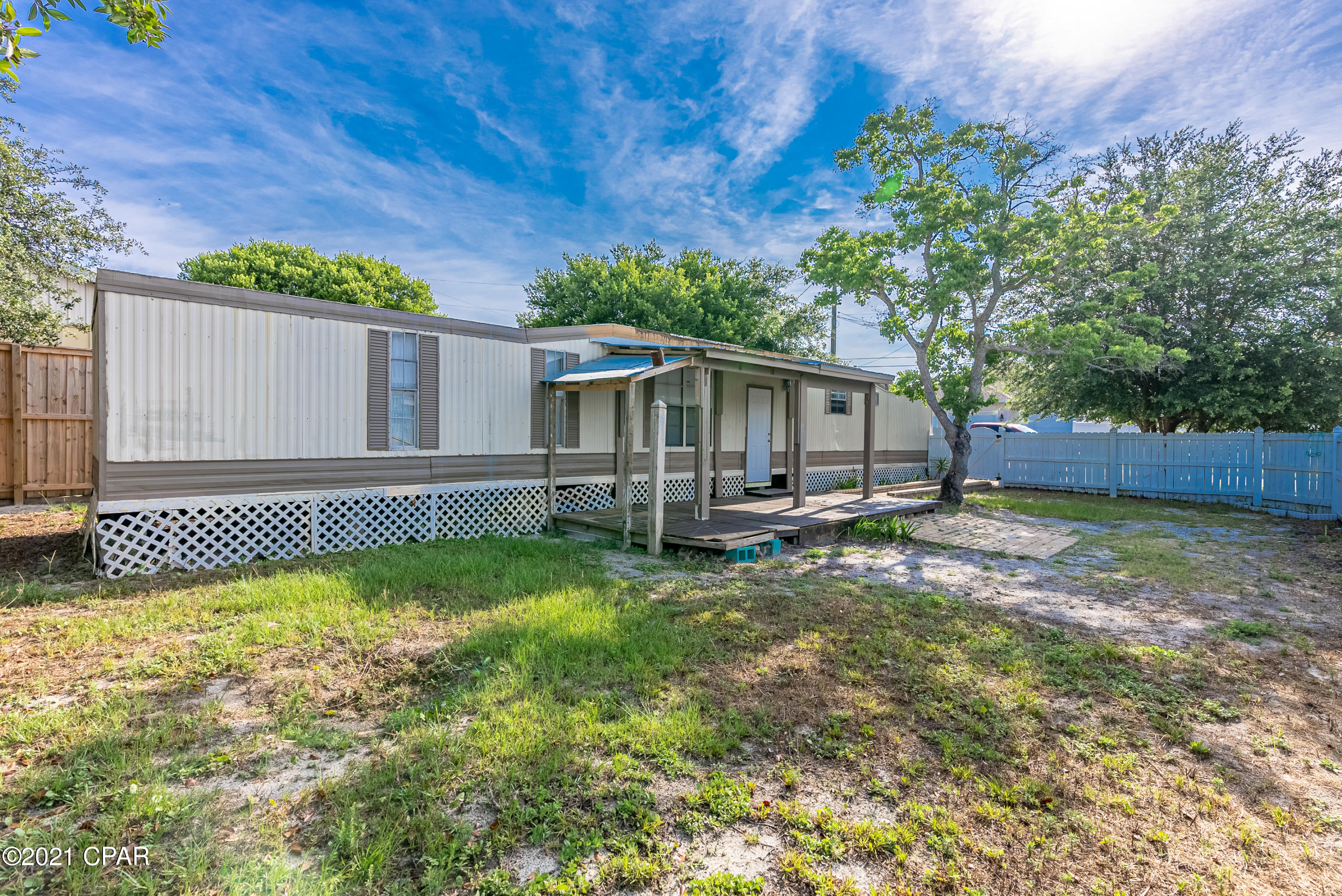 Laguna Beach Estates 9th Add - Residential