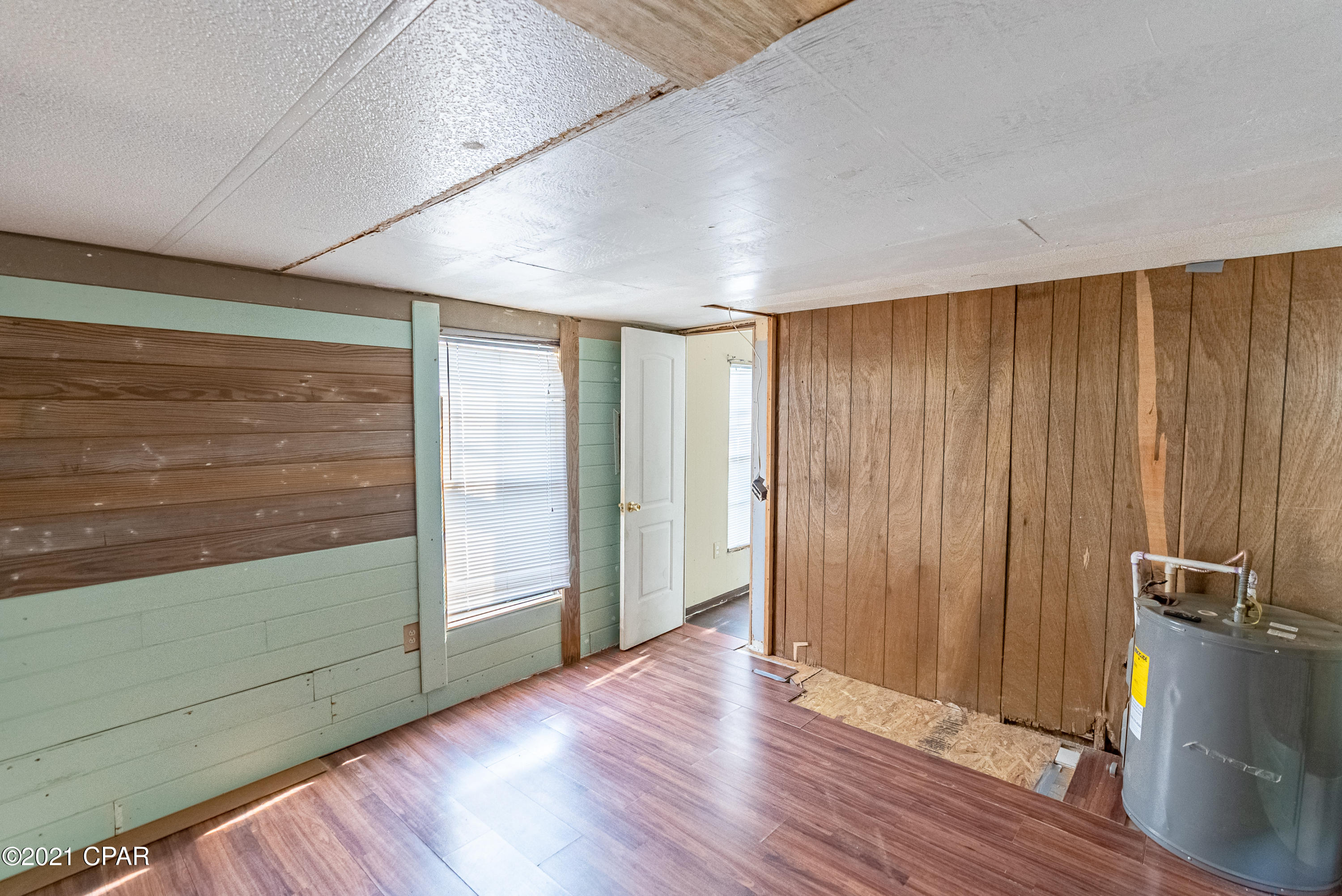 Laguna Beach Estates 9th Add - Residential