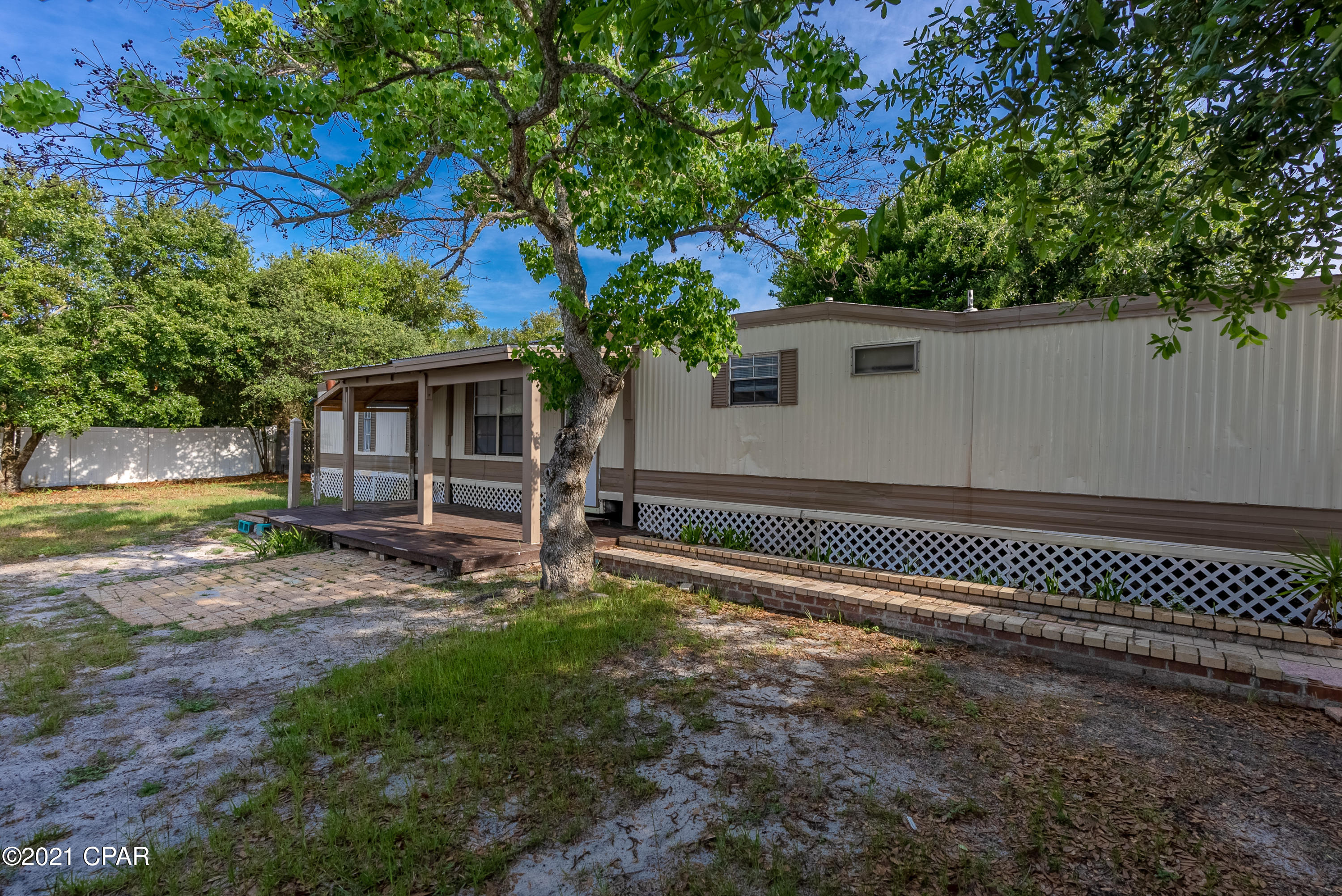 Laguna Beach Estates 9th Add - Residential