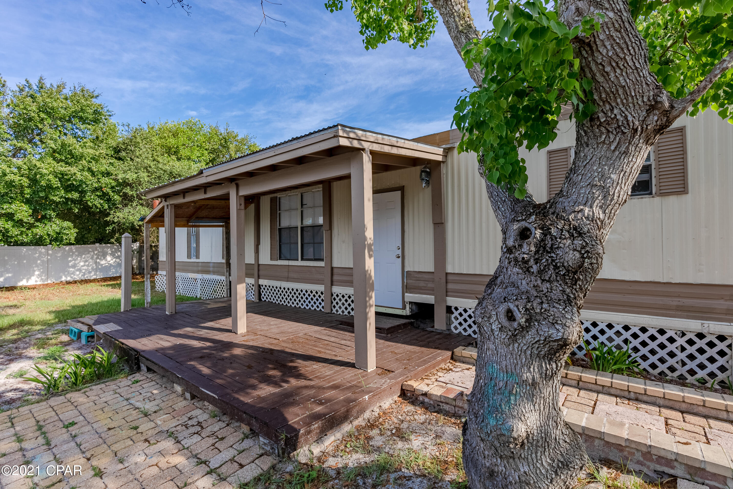 Laguna Beach Estates 9th Add - Residential