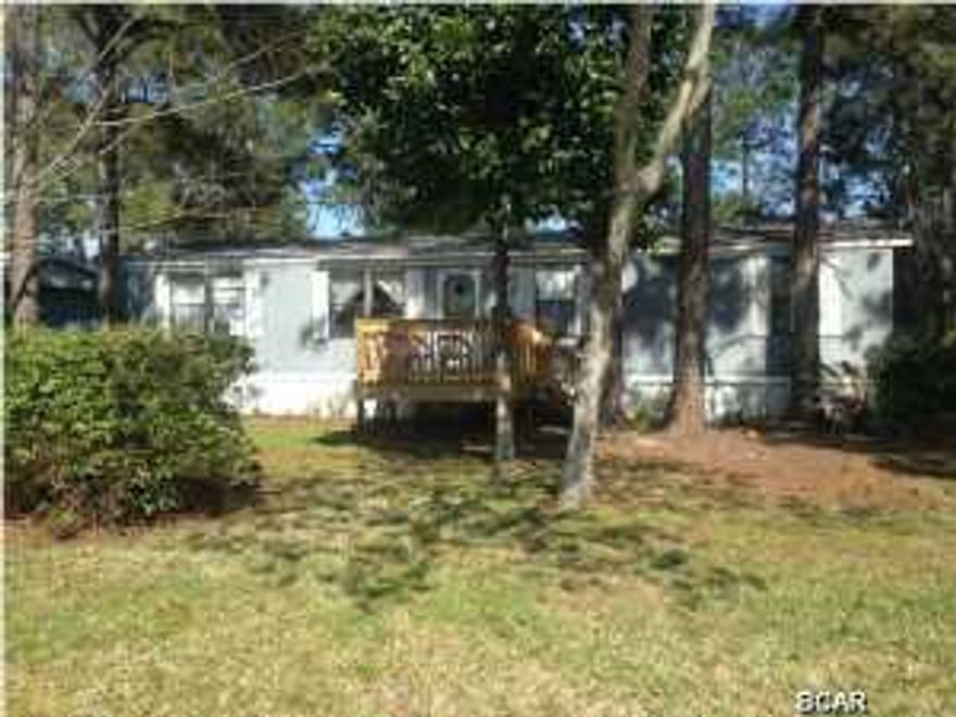 Affordable Living and Convient Location just off of N. Lagoon. Very well maintained, Clean ,Move-in ready. Schedule your showing today. Motivated Sellers want to move back to Washington State.