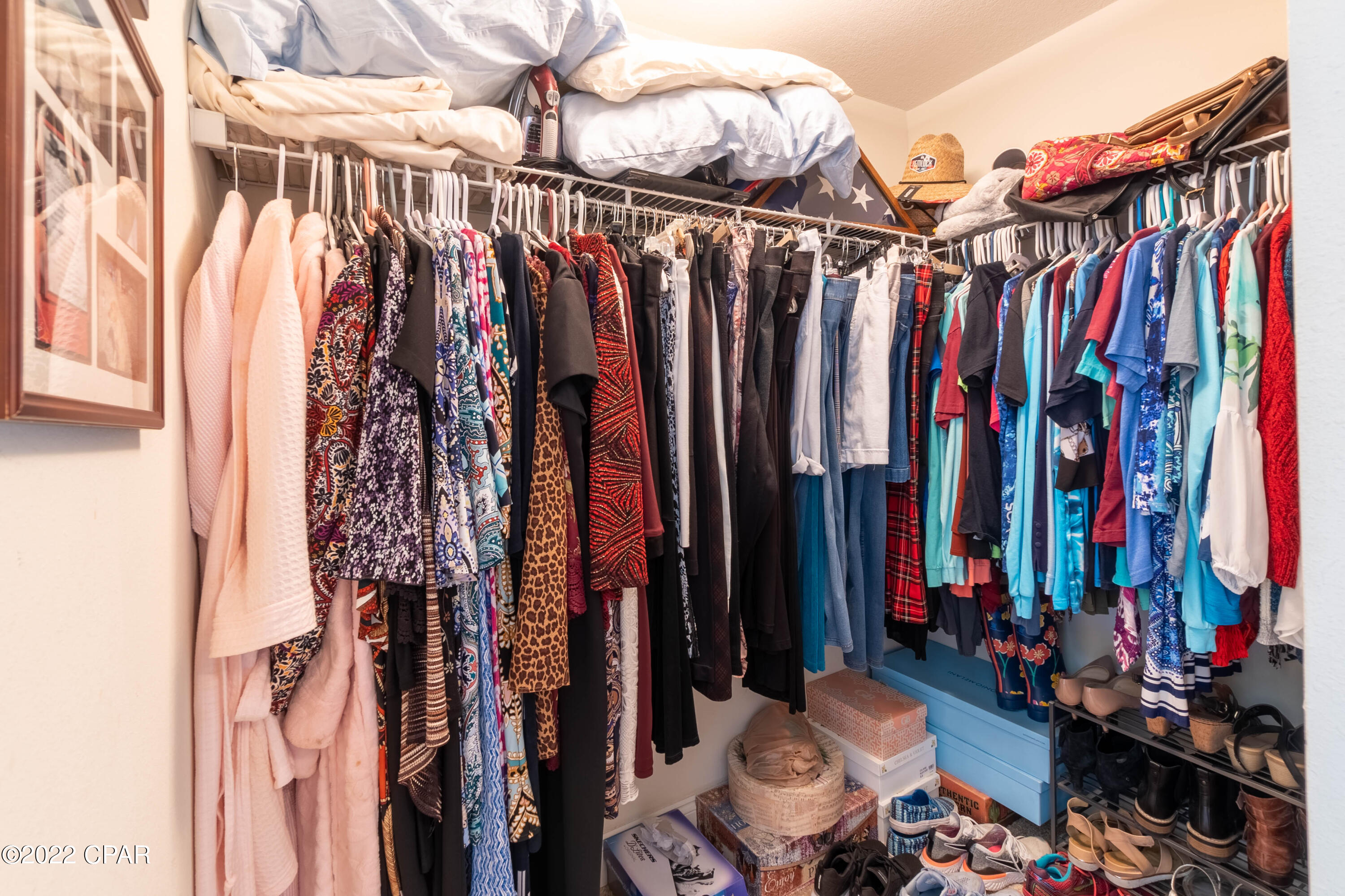 The Meadows & The Pointe - Residential