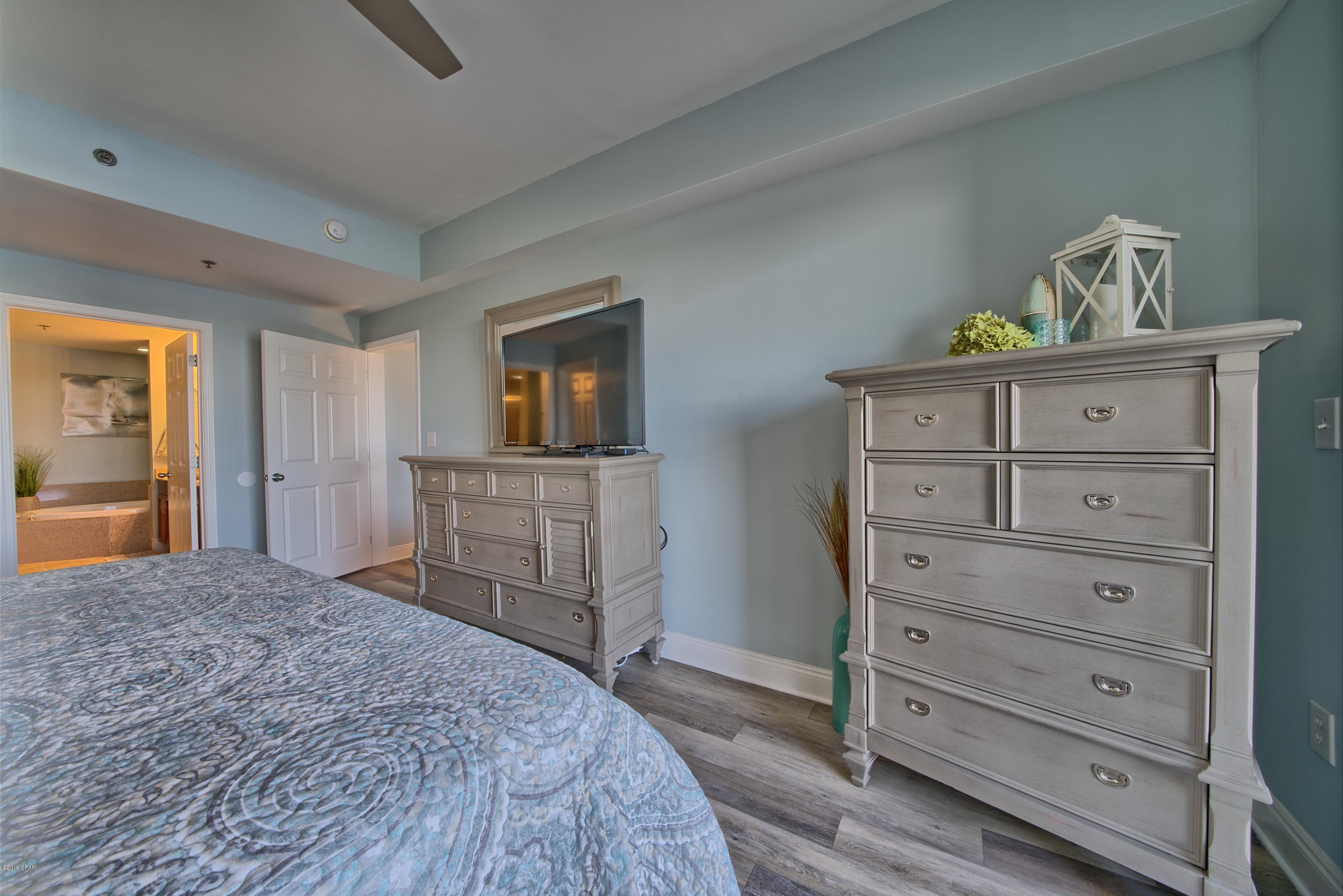 Laketown Wharf - Residential