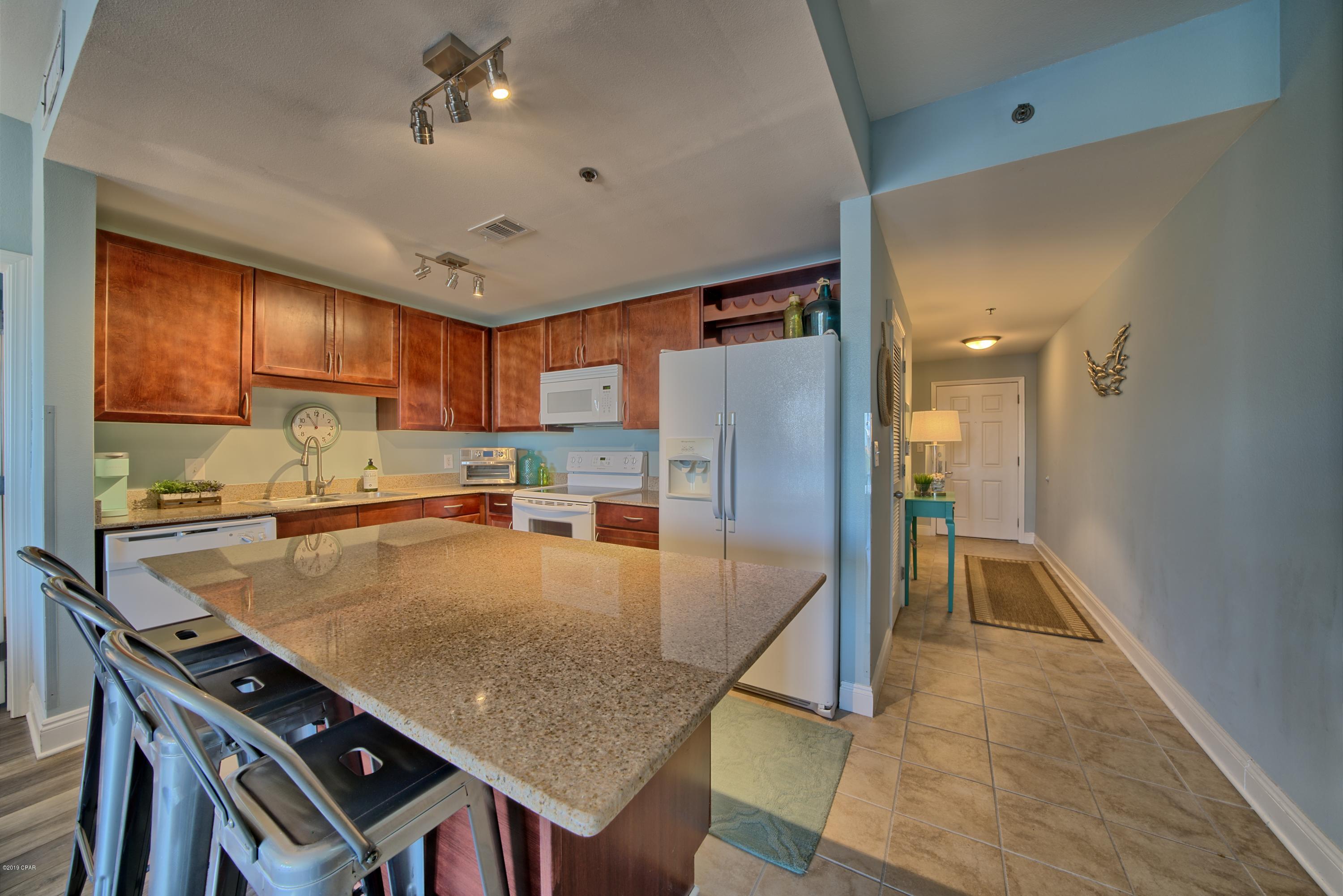 Laketown Wharf - Residential