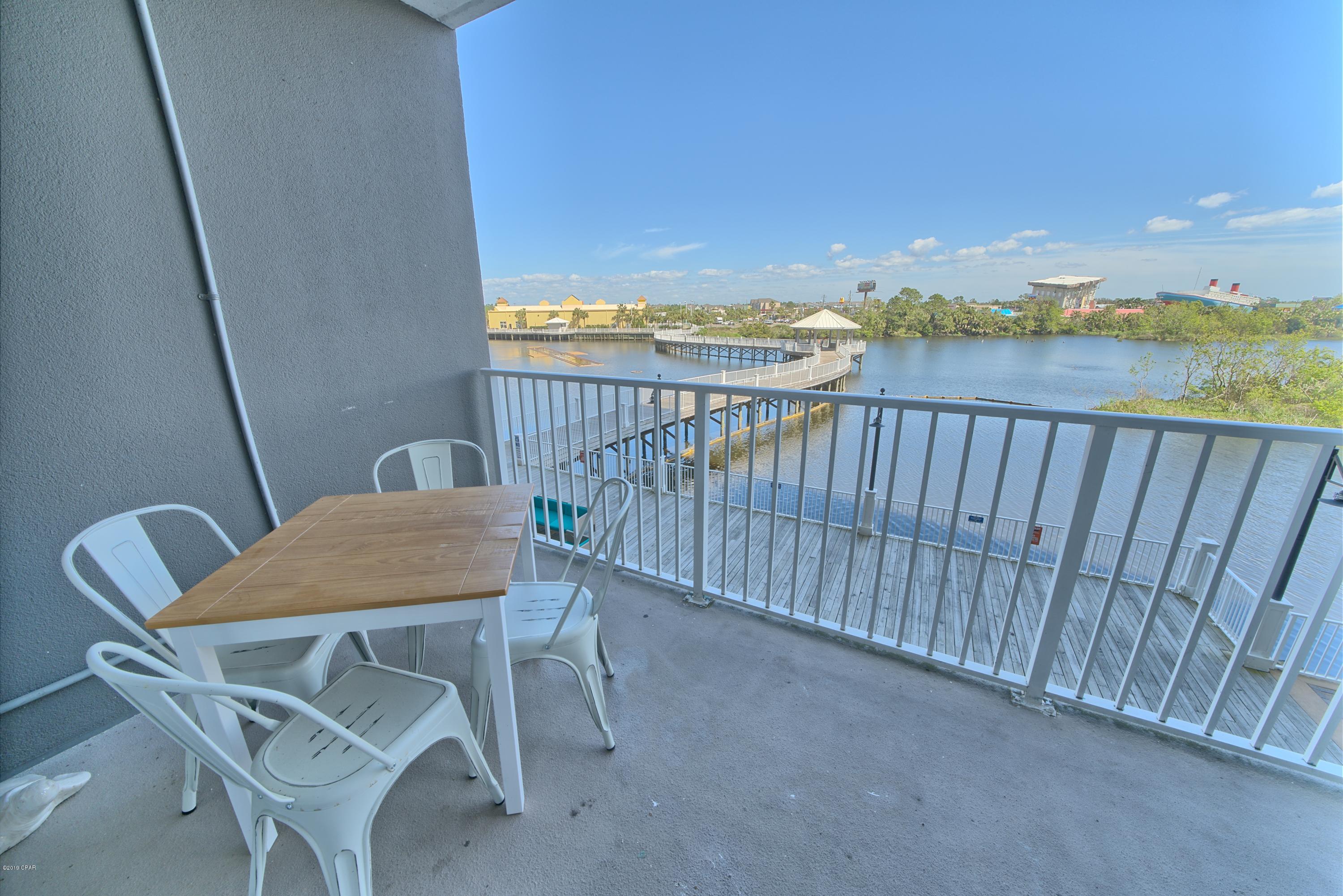 Laketown Wharf - Residential