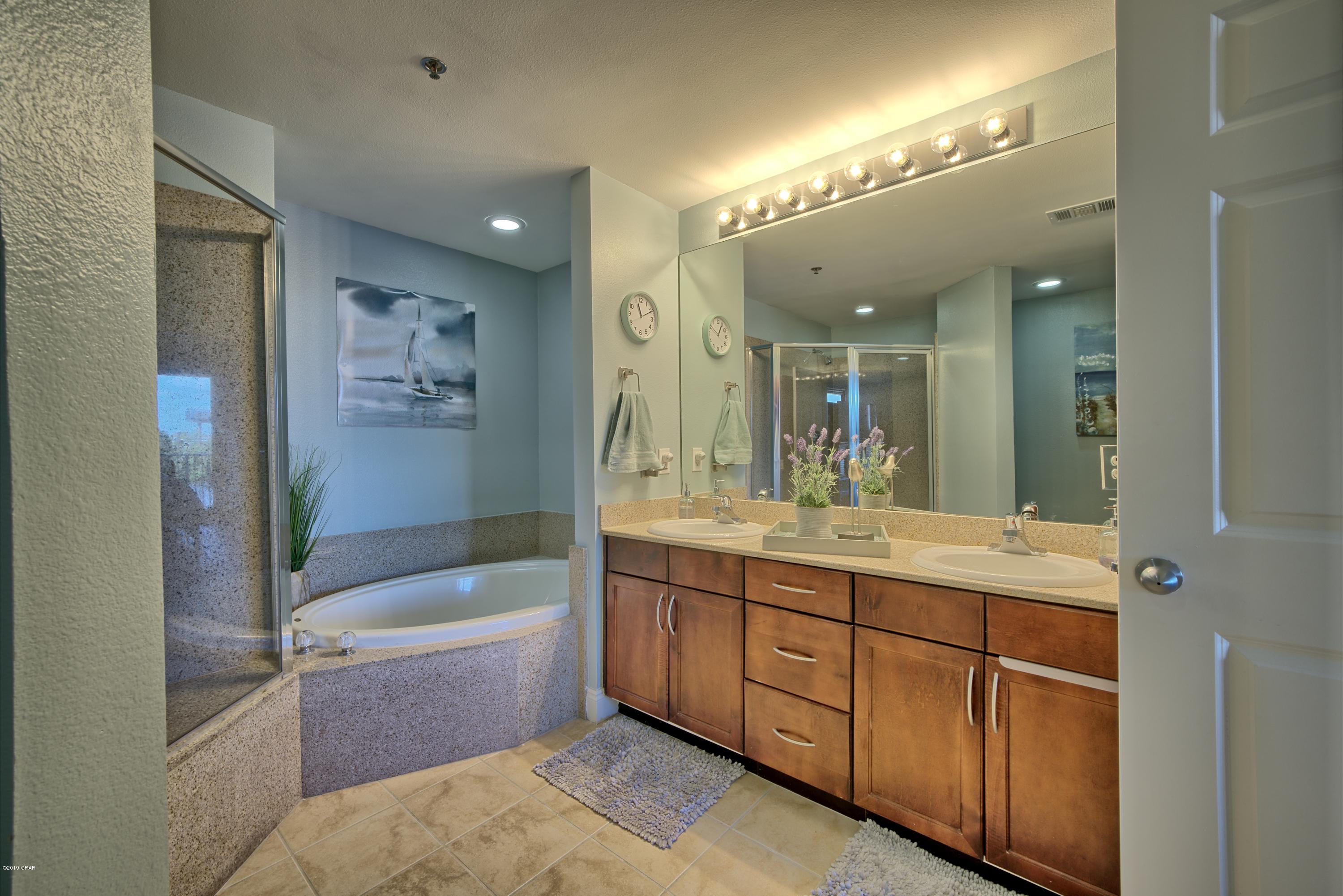 Laketown Wharf - Residential