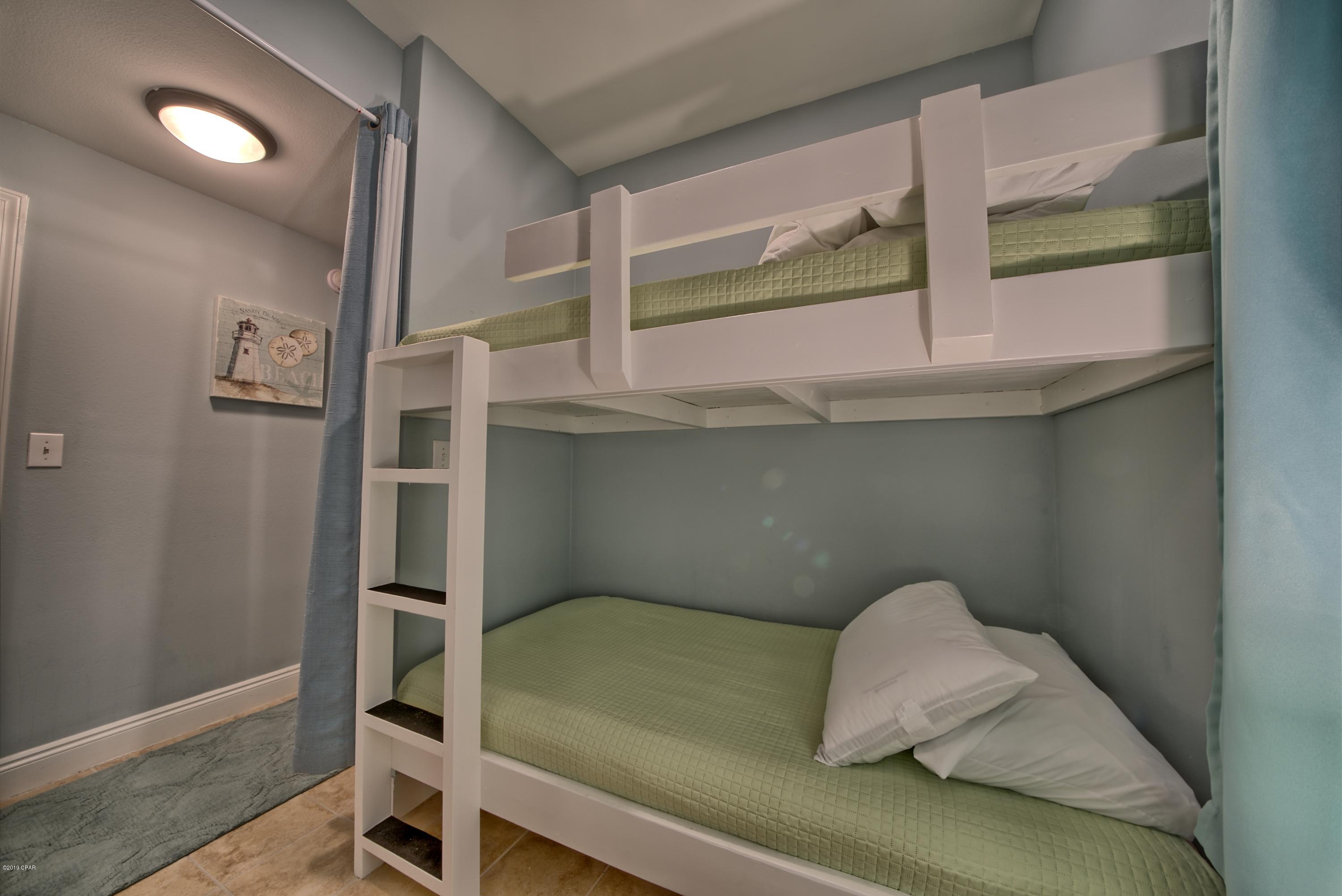 Laketown Wharf - Residential