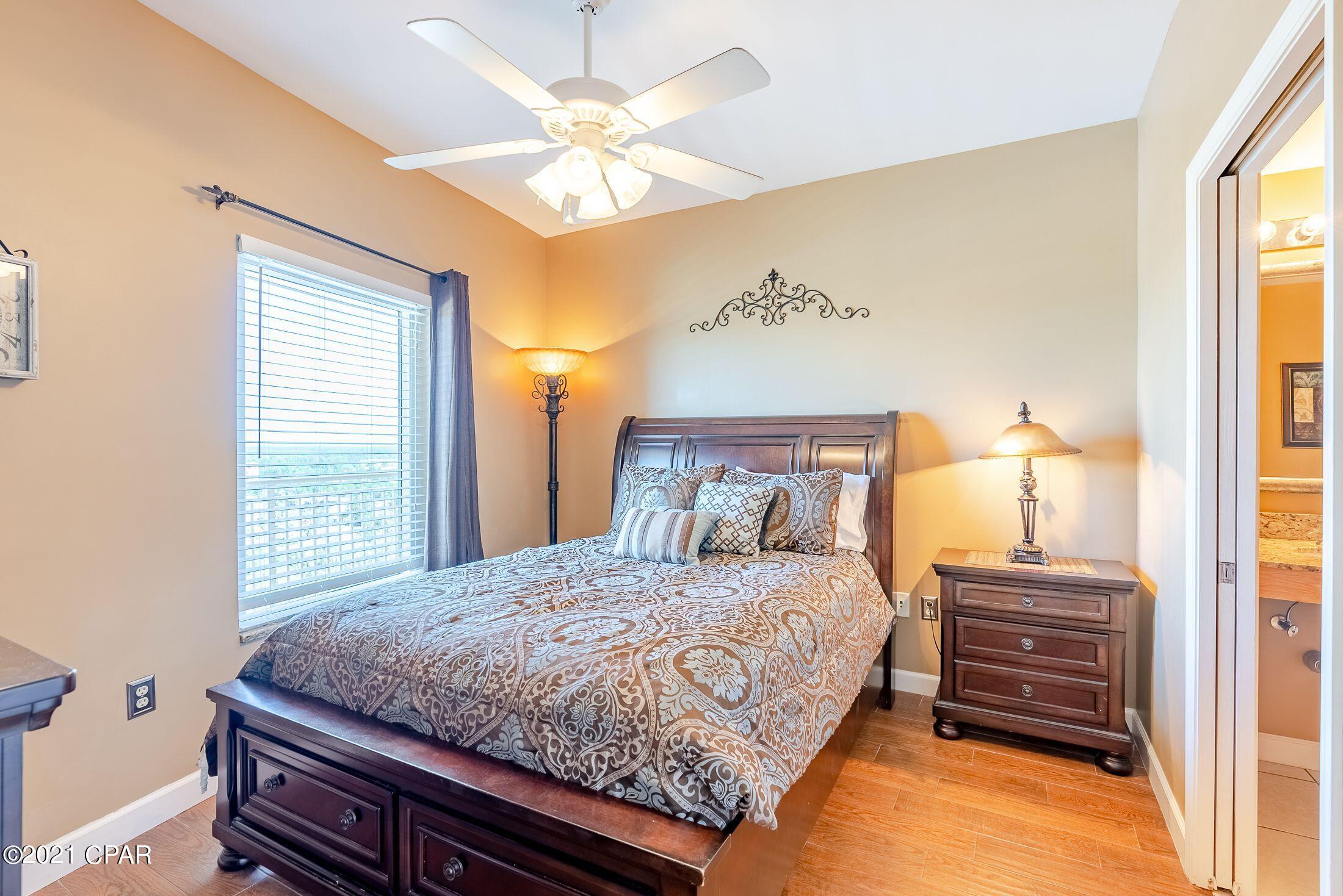 Splash Condo - Residential