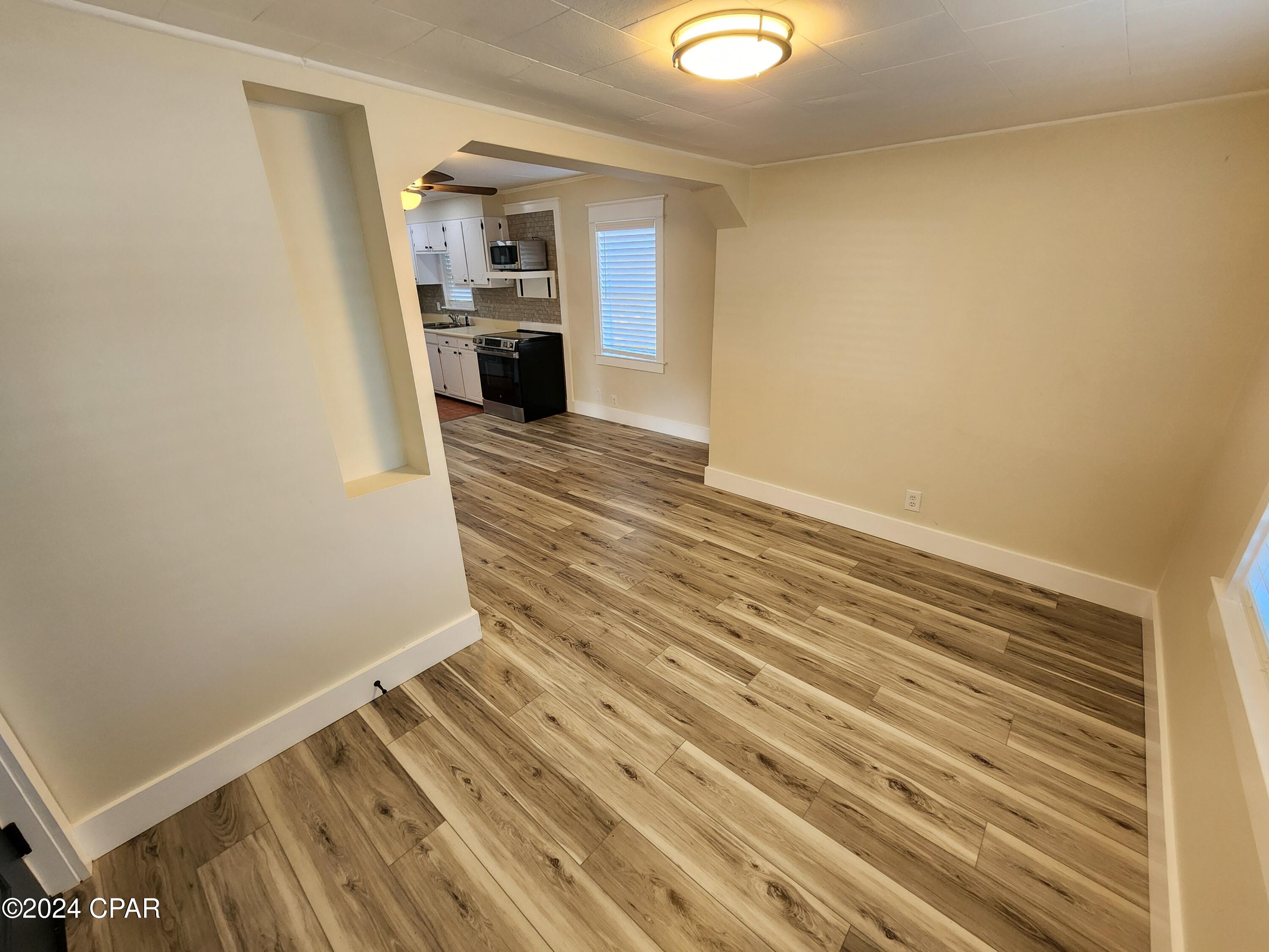 [No Recorded Subdiv] - Residential Lease