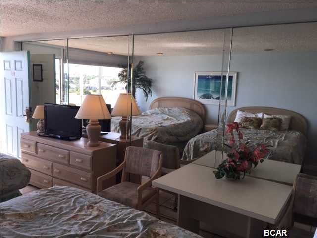 Fontainebleau Terrace - Residential