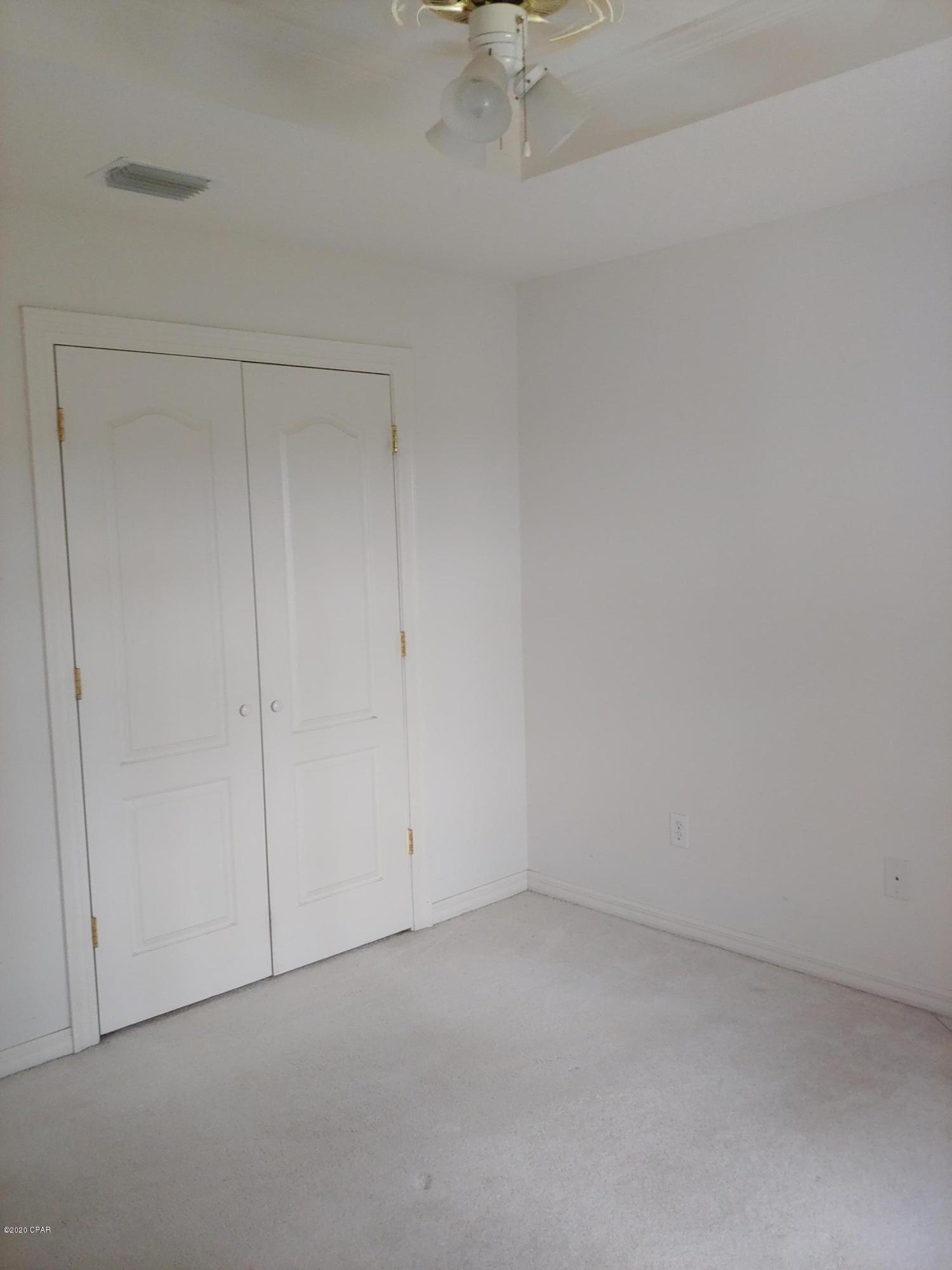 Floridian Place - Residential Lease