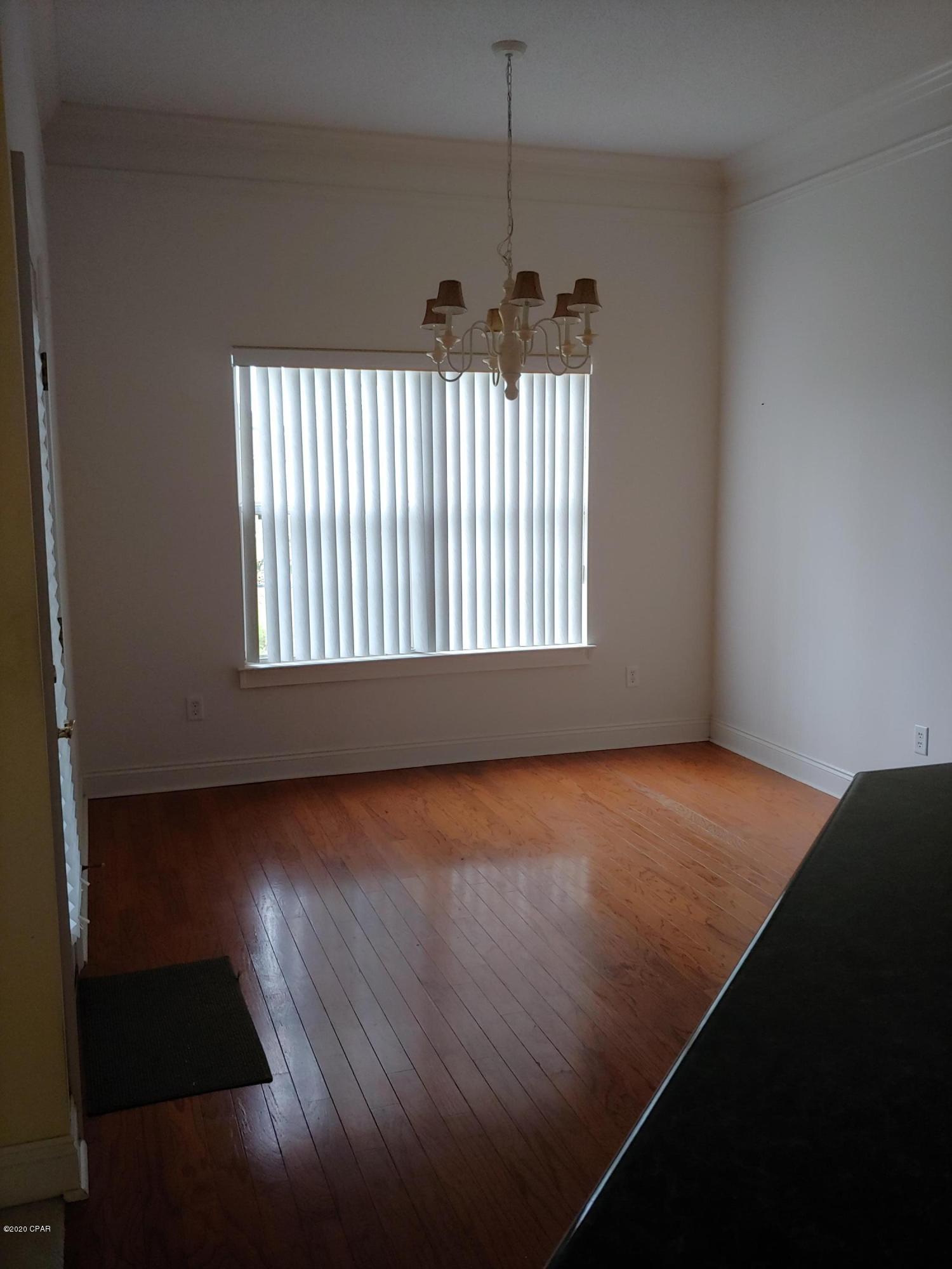 Floridian Place - Residential Lease