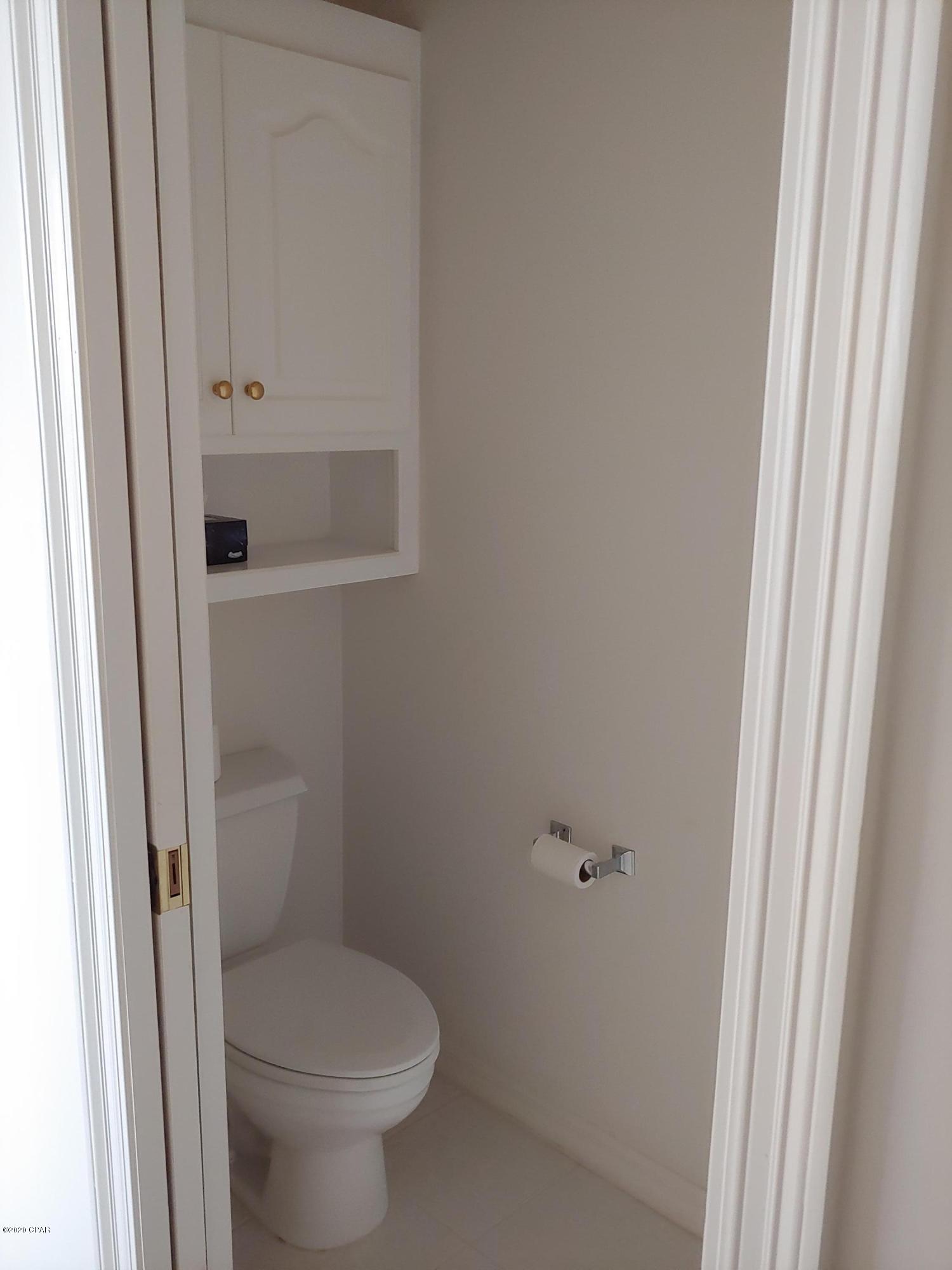 Floridian Place - Residential Lease