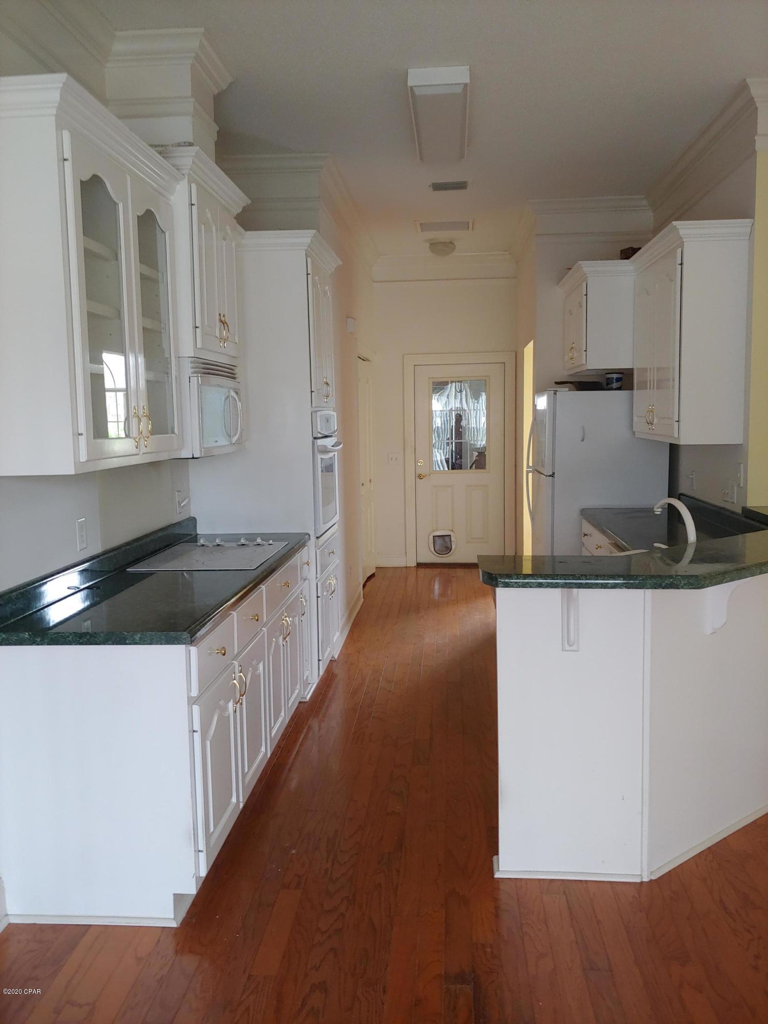 Floridian Place - Residential Lease