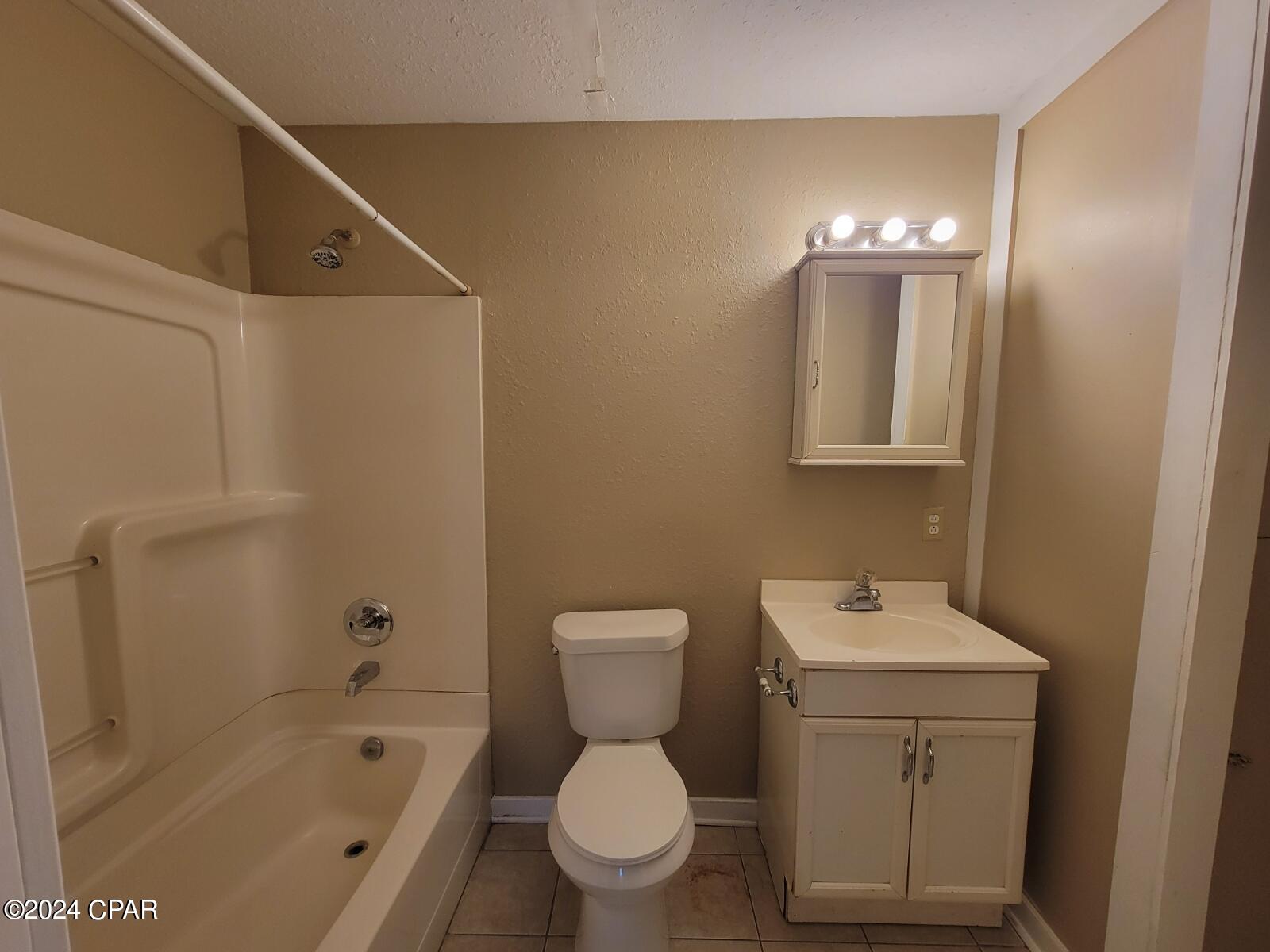 [No Recorded Subdiv] - Residential Lease