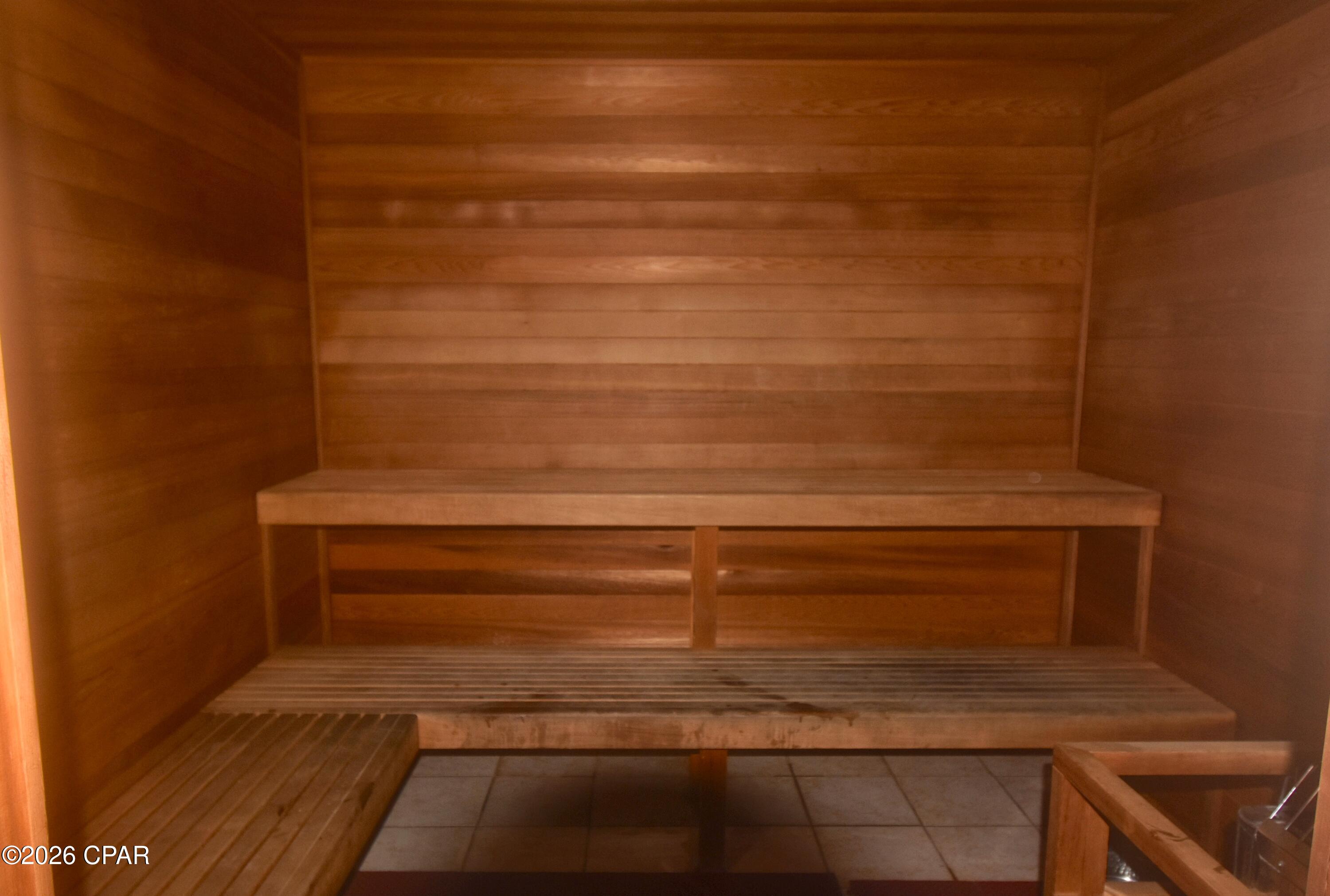 Tropic Winds - Residential