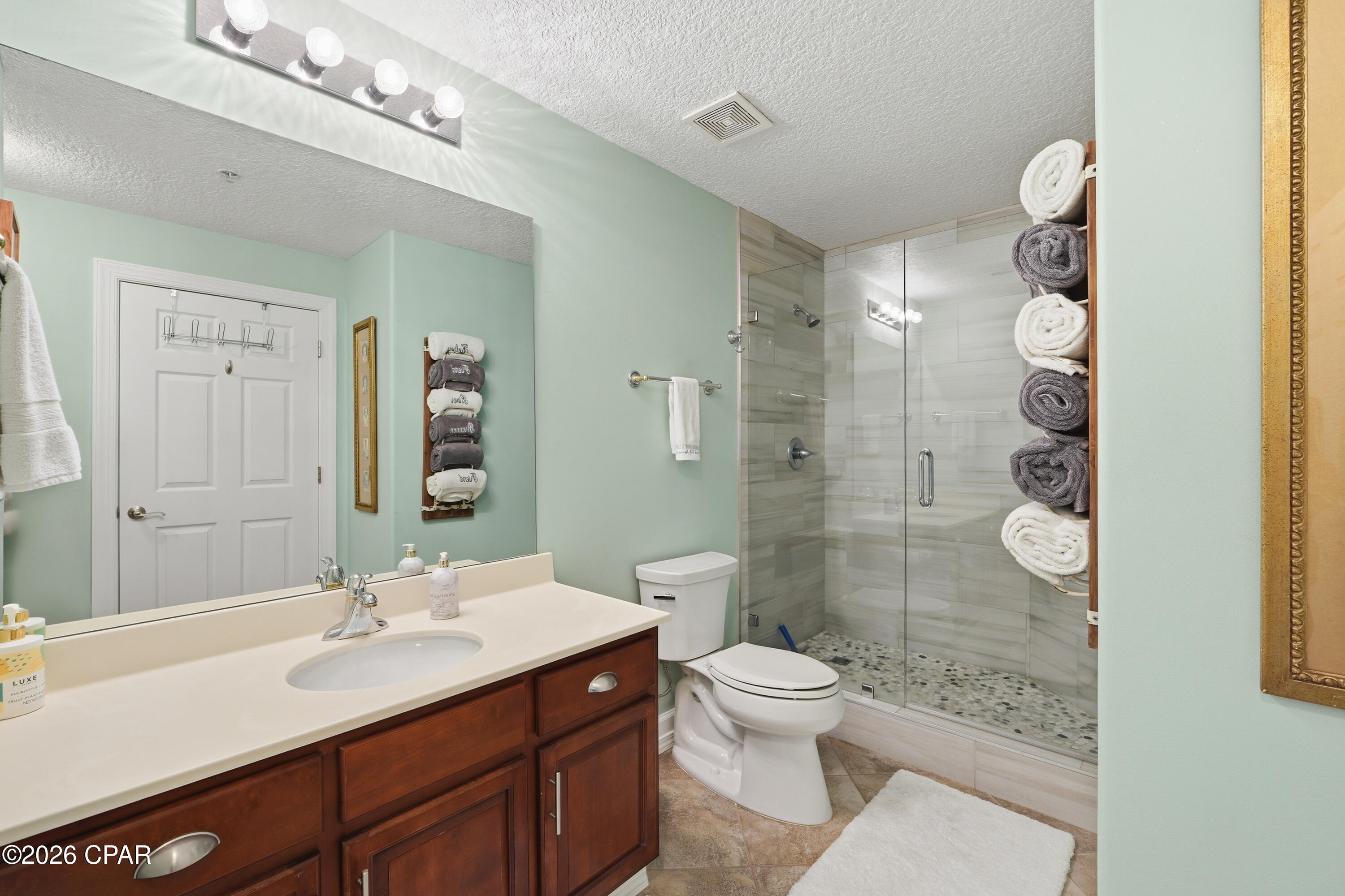 Tropic Winds - Residential