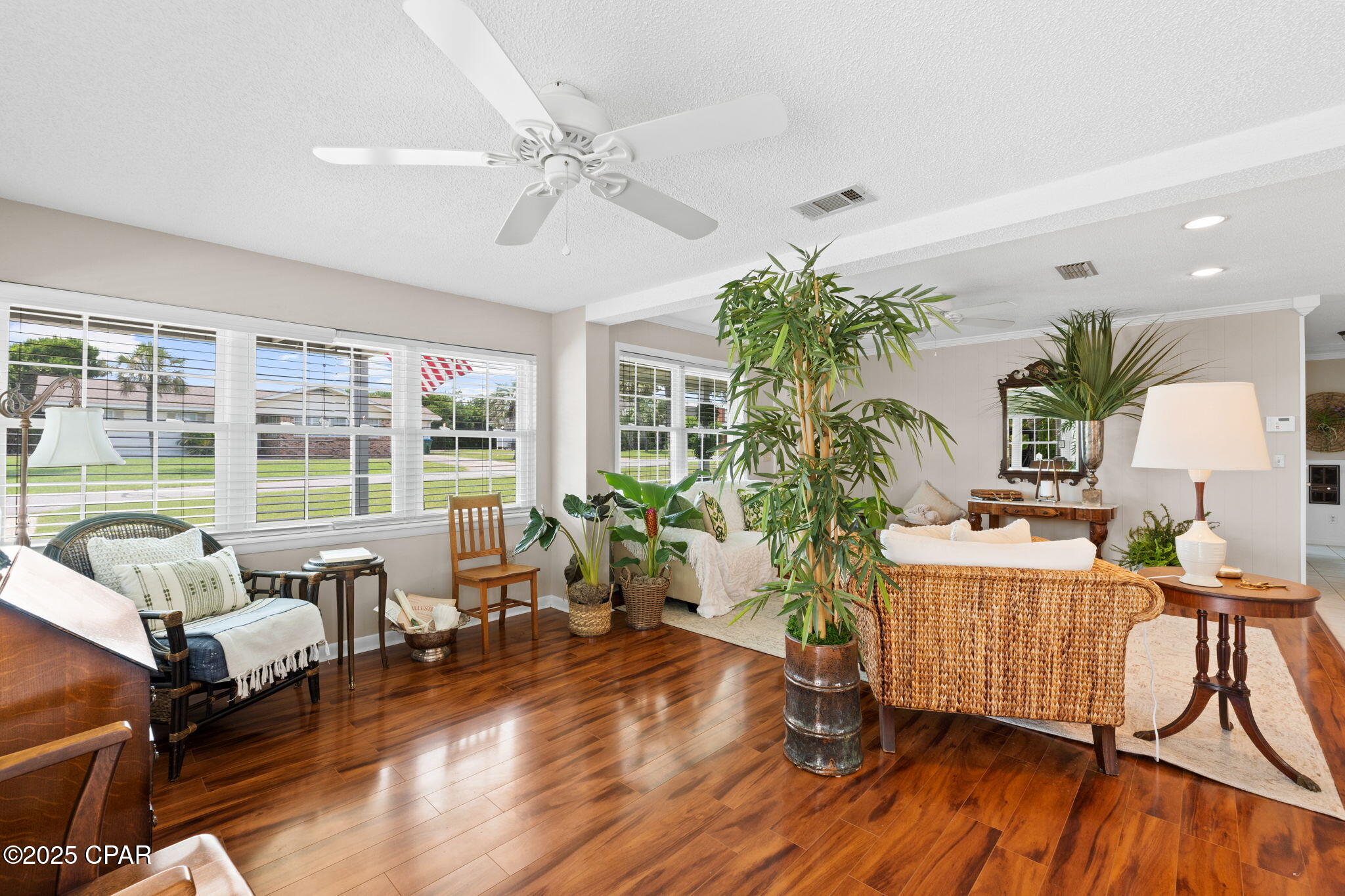 Santa Monica Beach - Residential