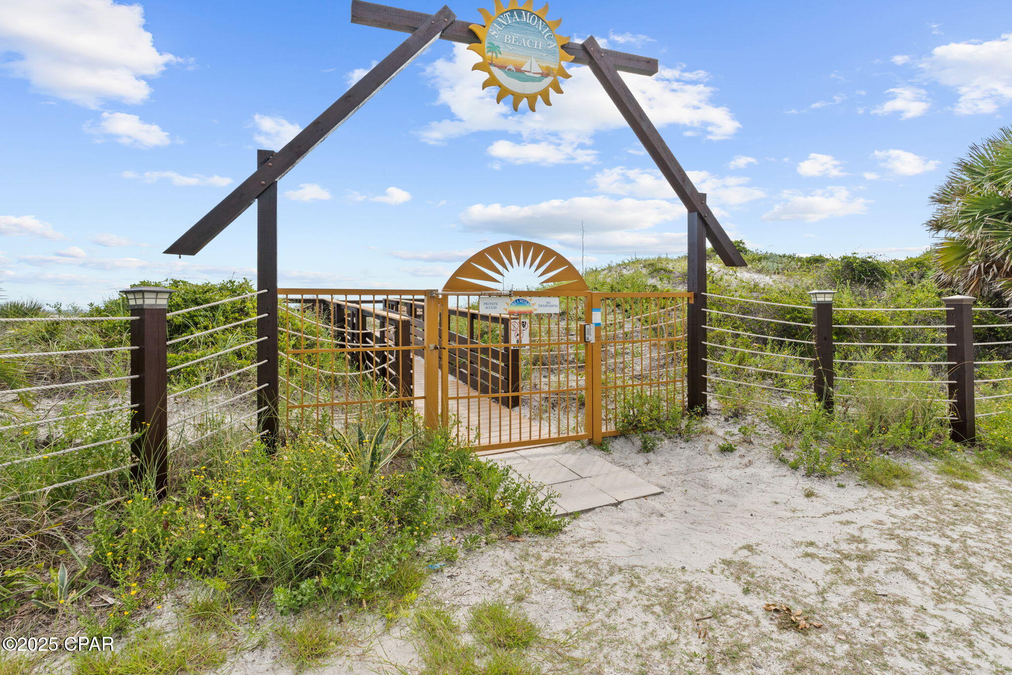 Santa Monica Beach - Residential