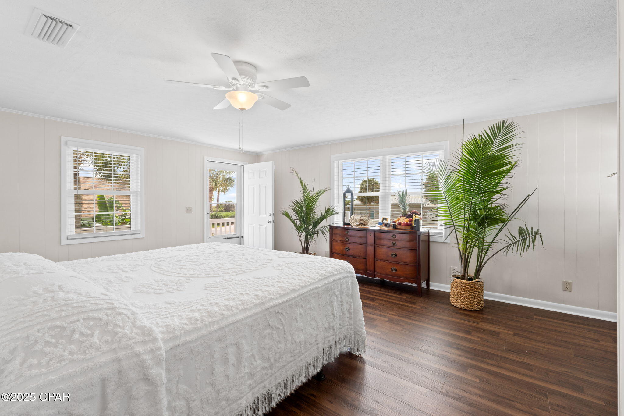 Santa Monica Beach - Residential